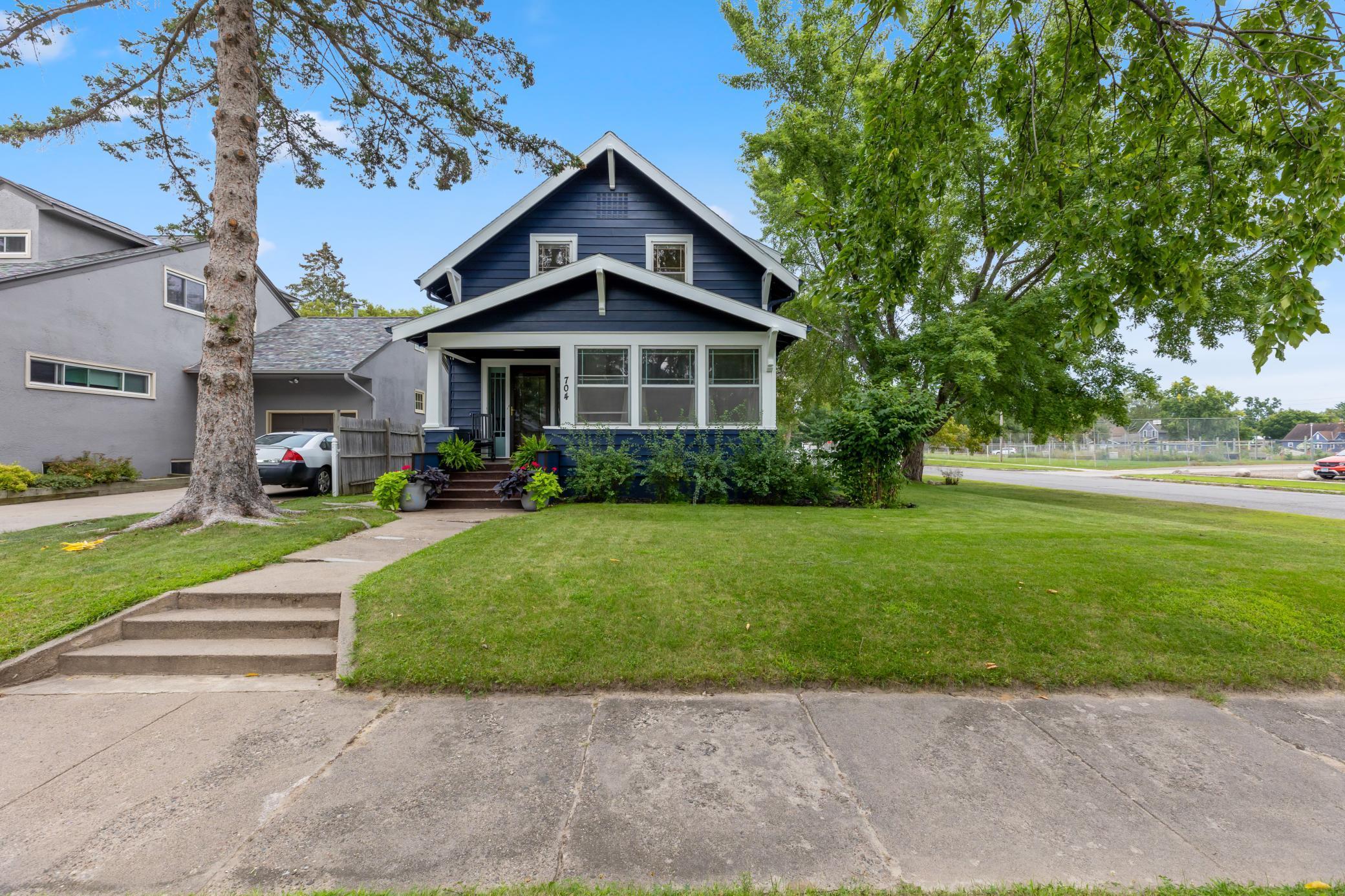 704 N 7th Street