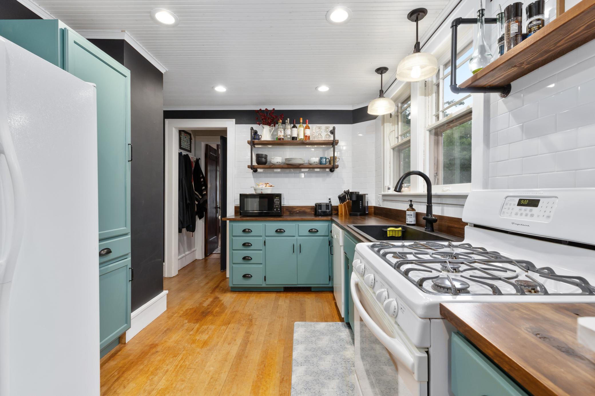 704 N 7th Street