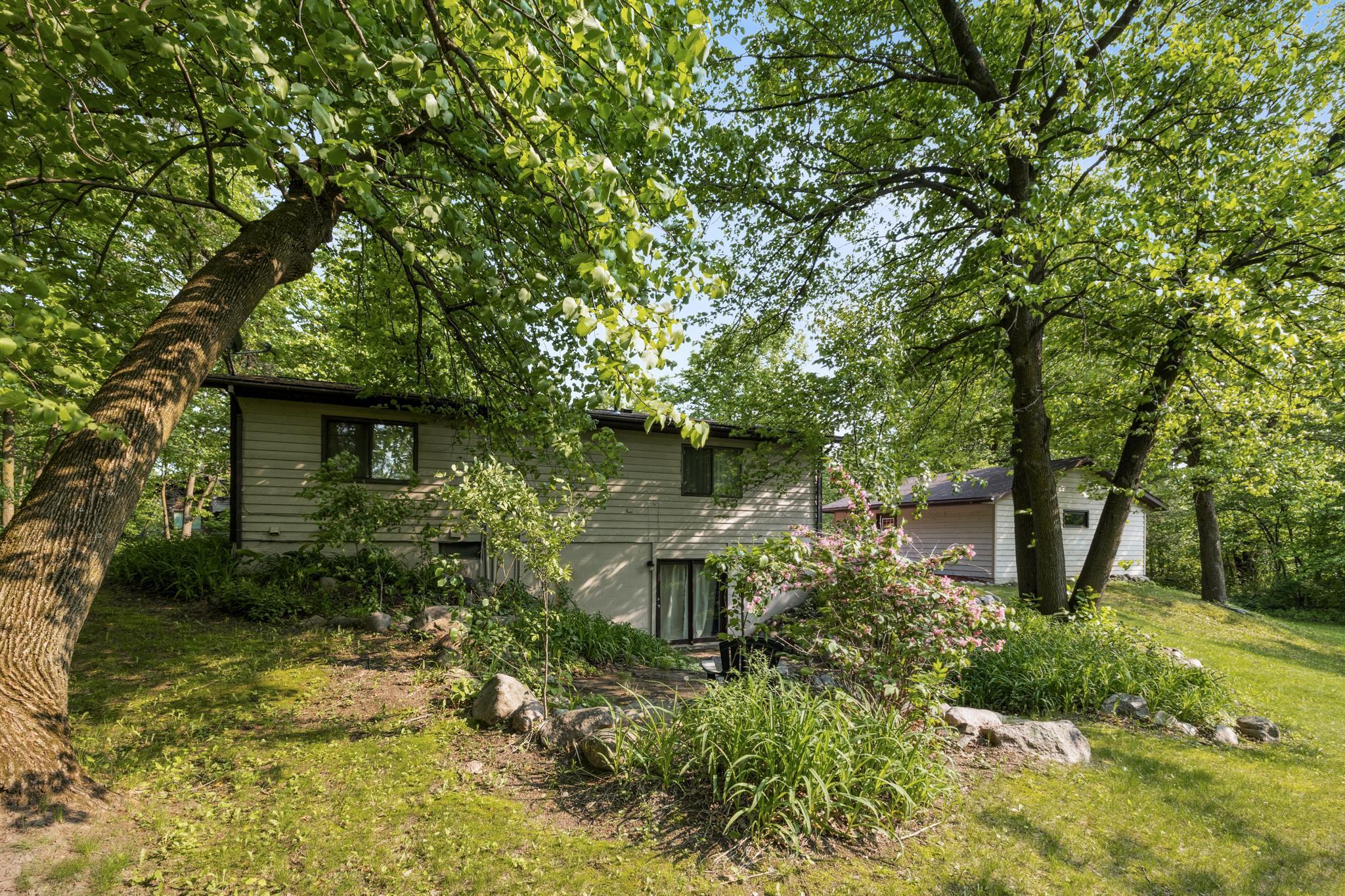 16137 Ahrens Hill Road