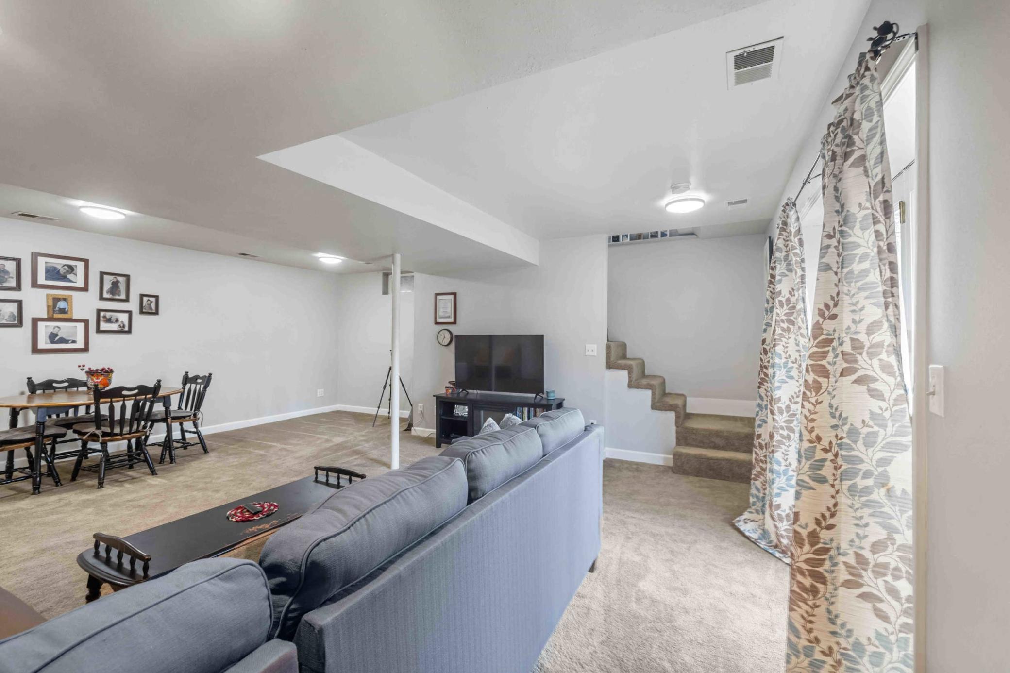 16137 Ahrens Hill Road