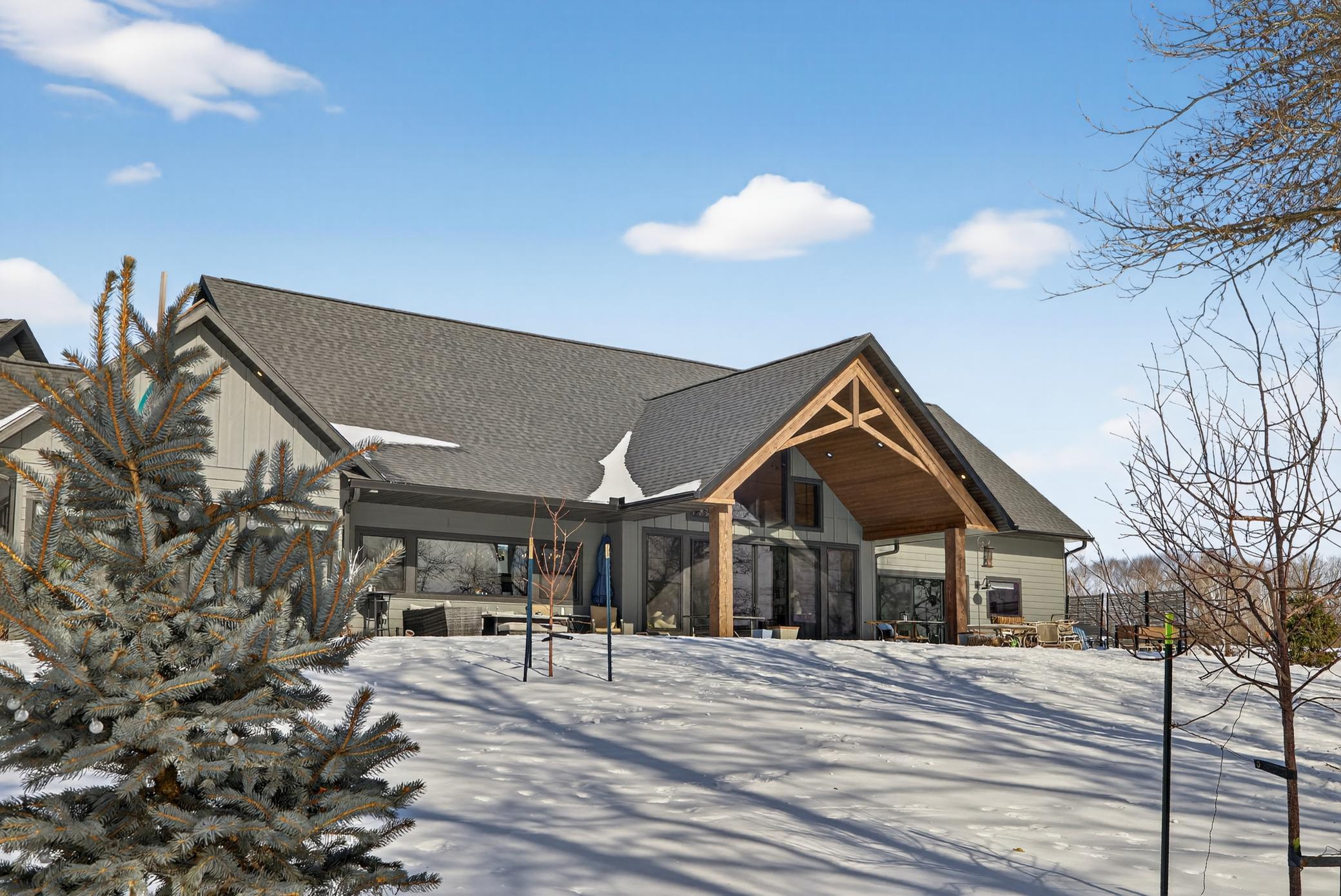 29773 Pioneer Avenue