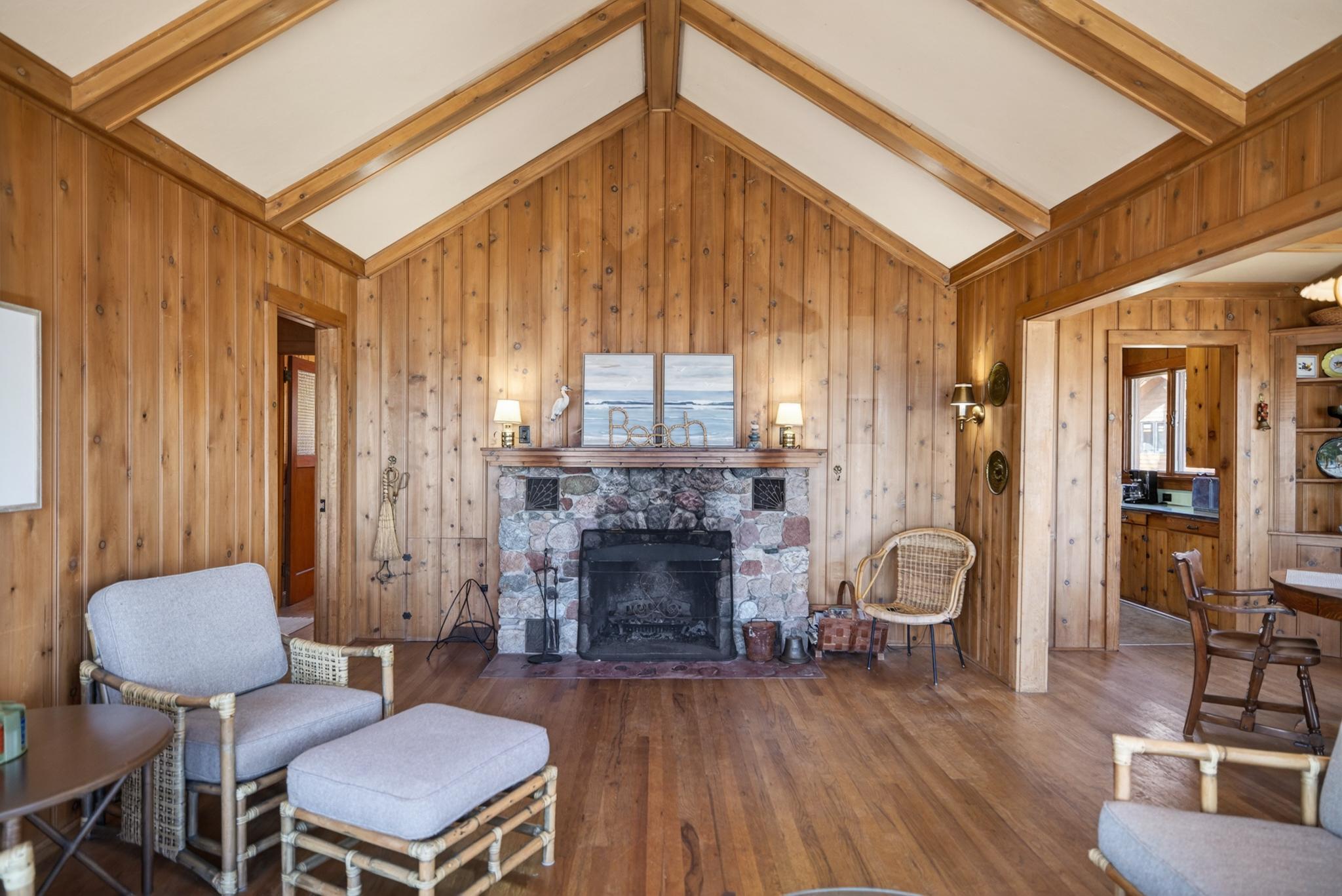 8371 Big Whitefish Narrows