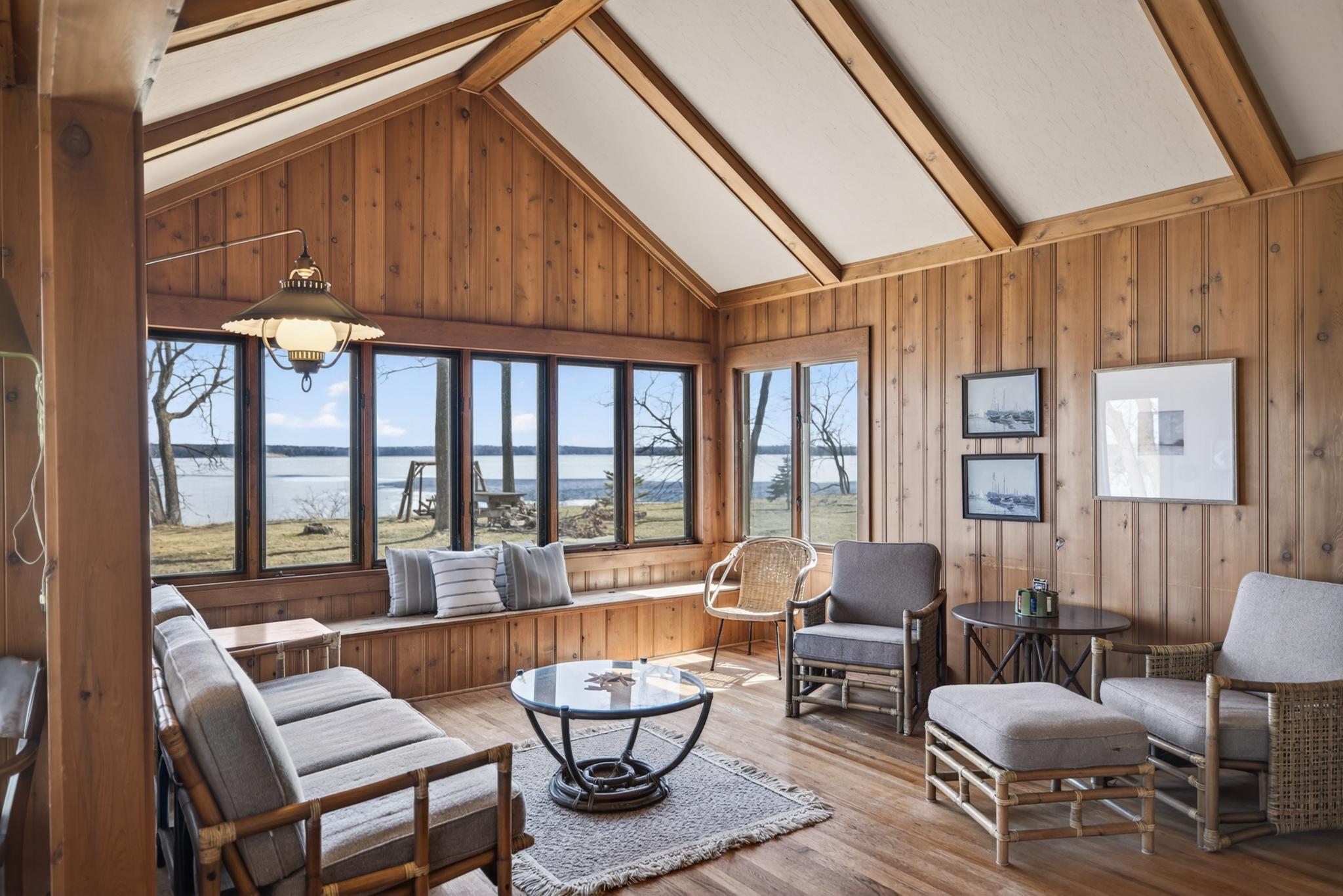 8371 Big Whitefish Narrows