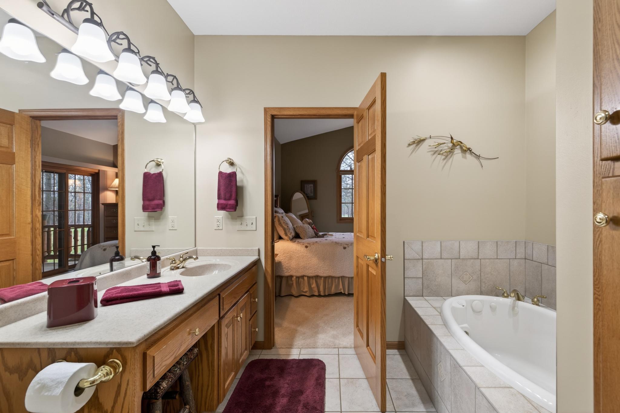 8160 Golf View Trail