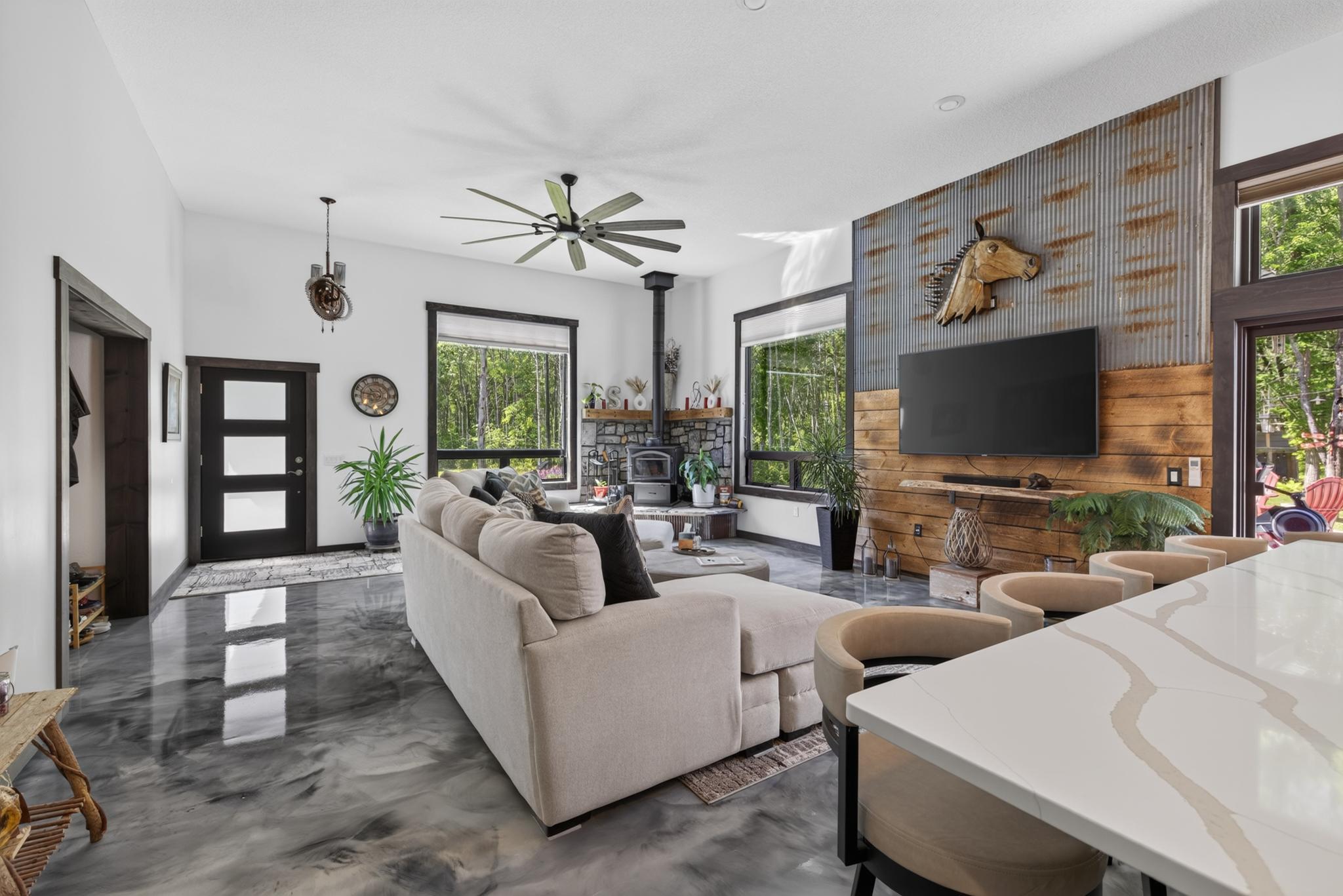40293 Fox Glen Drive