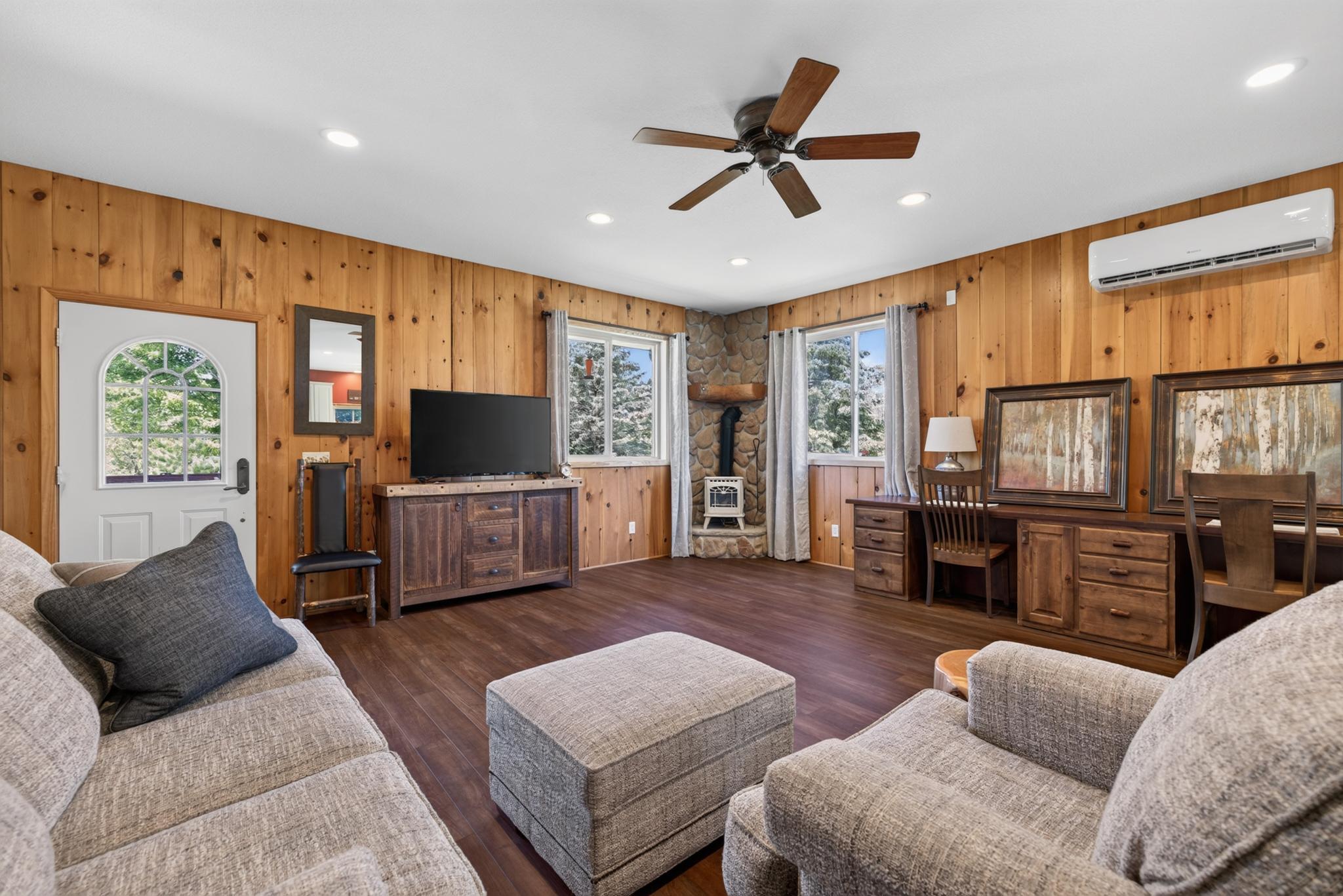 3755 Fox Lane