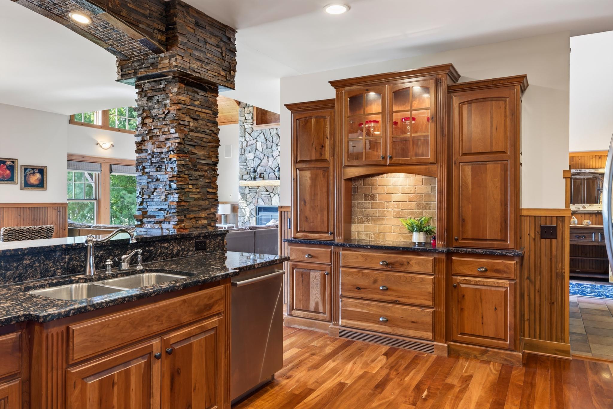 10603 Hamilton Lane