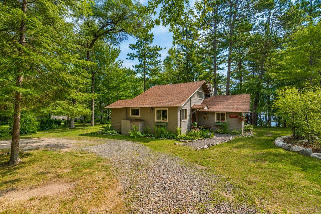 9186 Iris Lane
