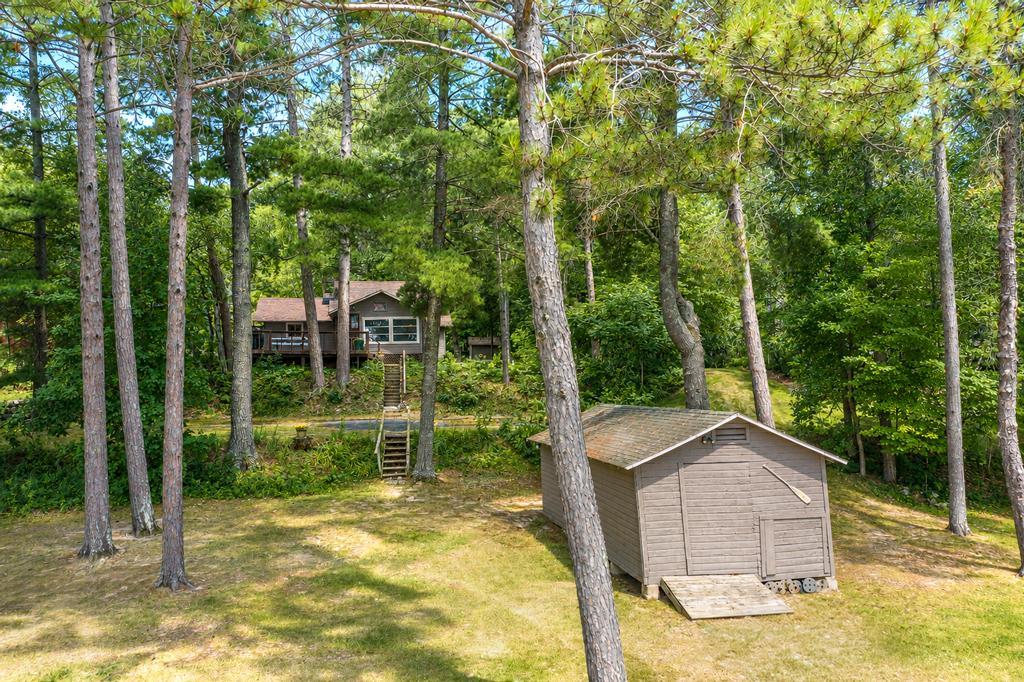 9186 Iris Lane