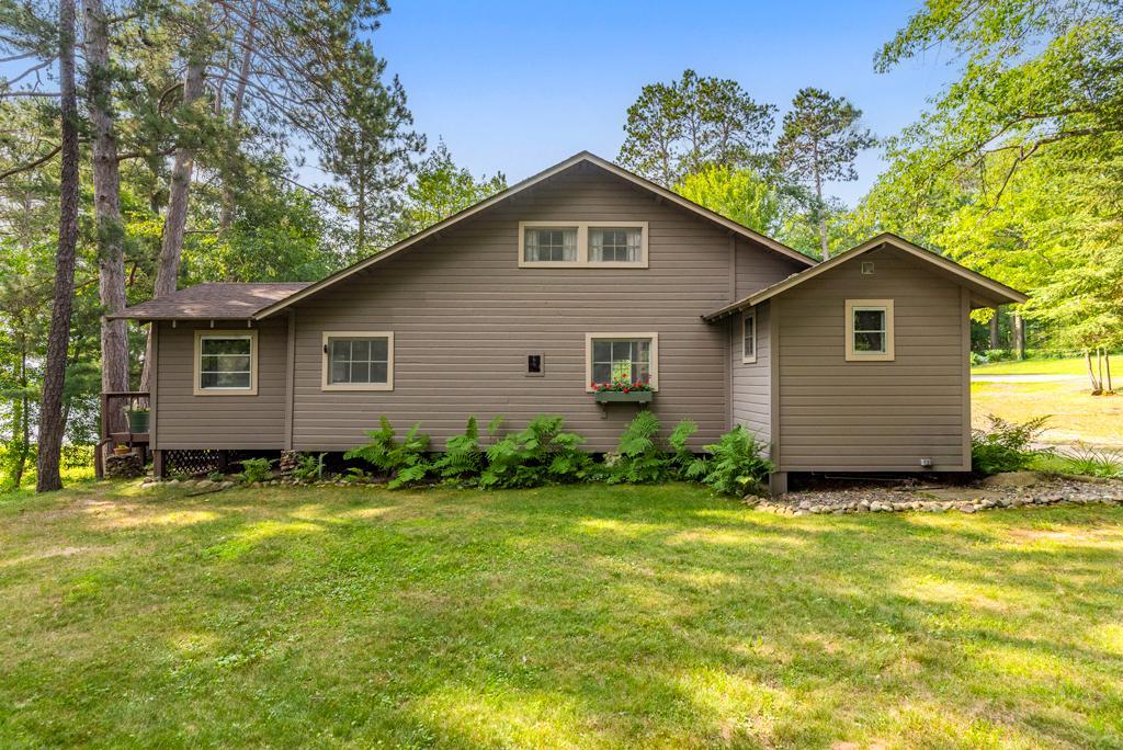 9186 Iris Lane