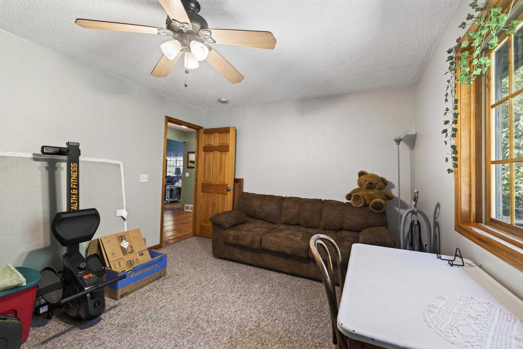 1587 SW Stallion Road