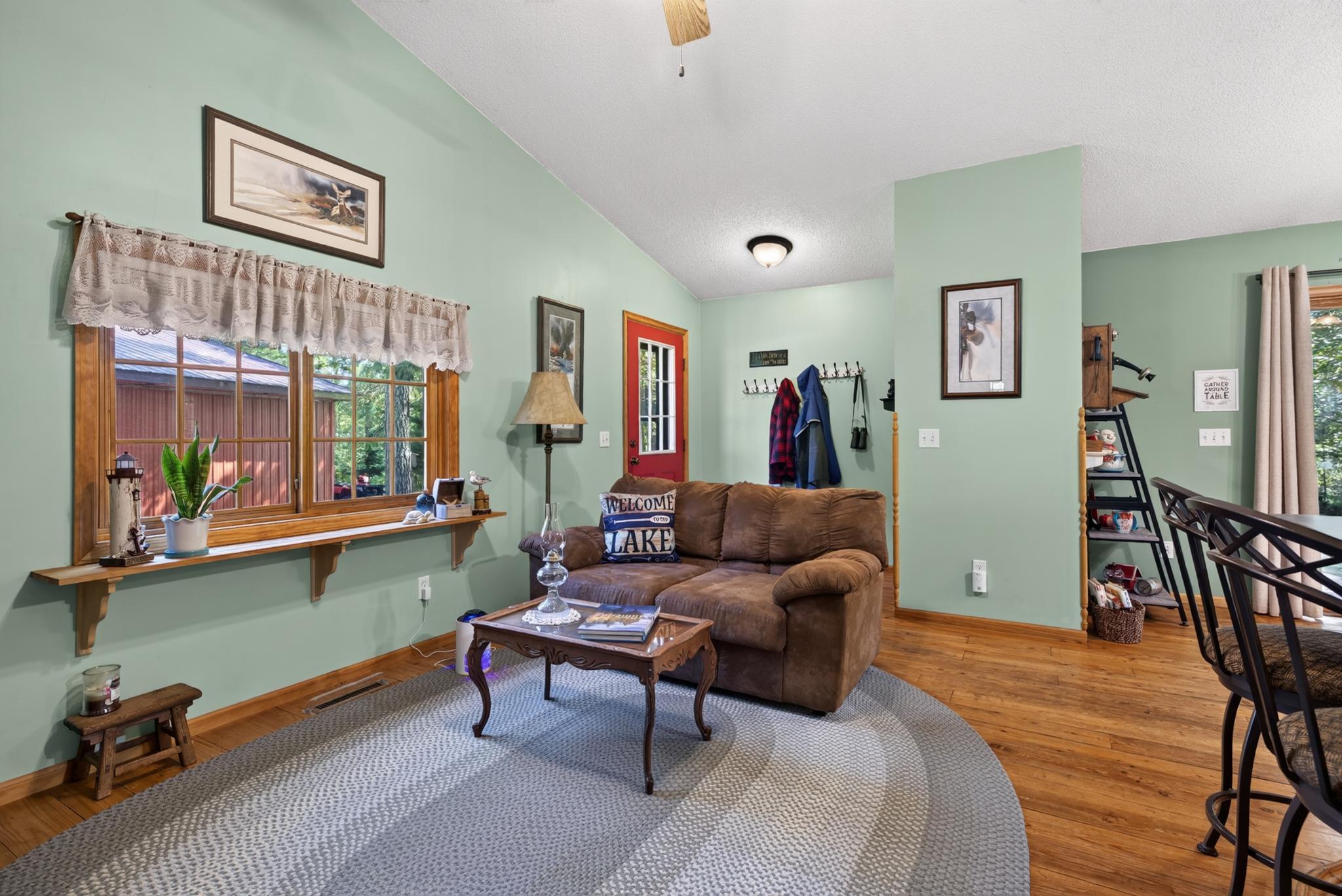 1587 SW Stallion Road