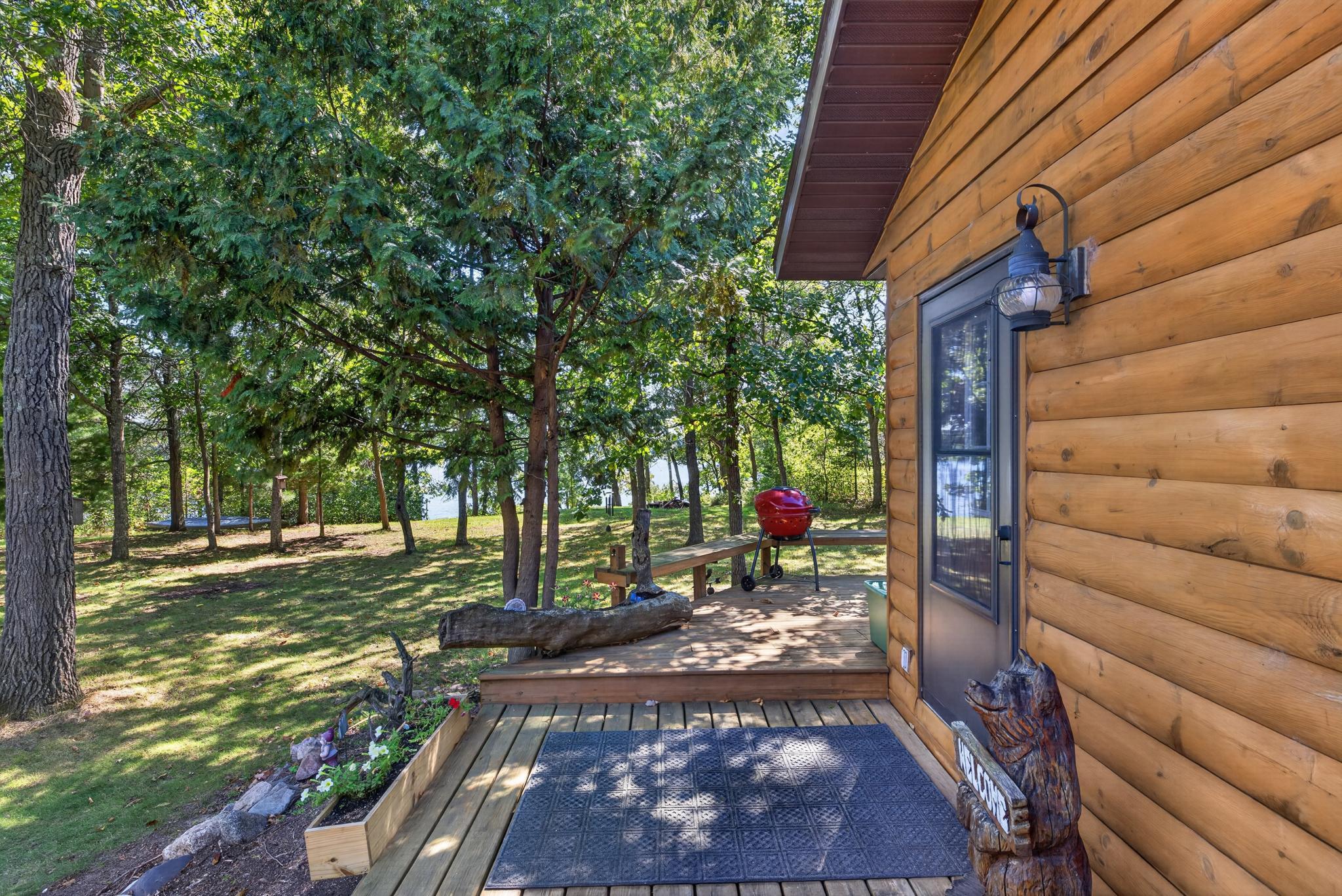 1587 SW Stallion Road