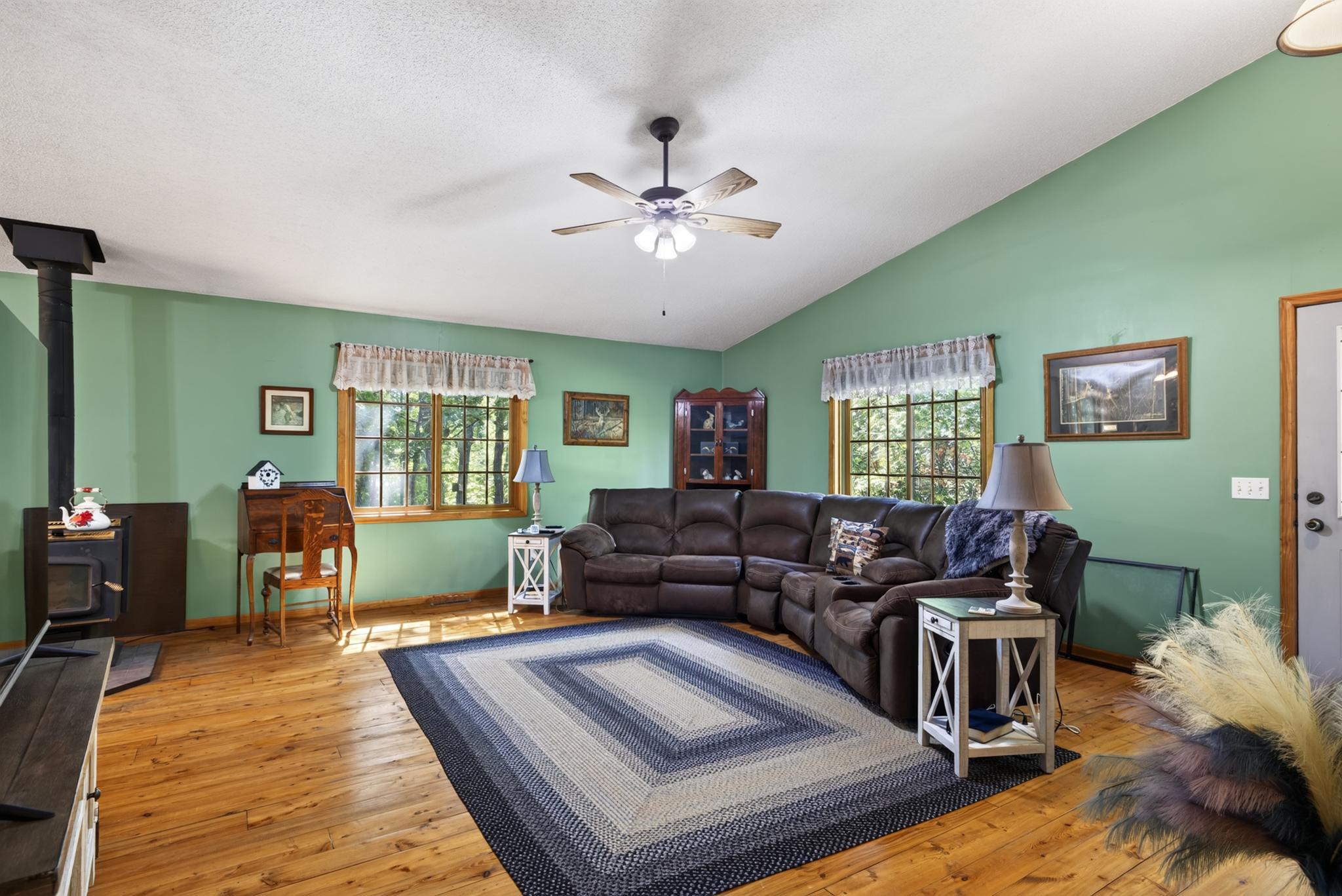 1587 SW Stallion Road