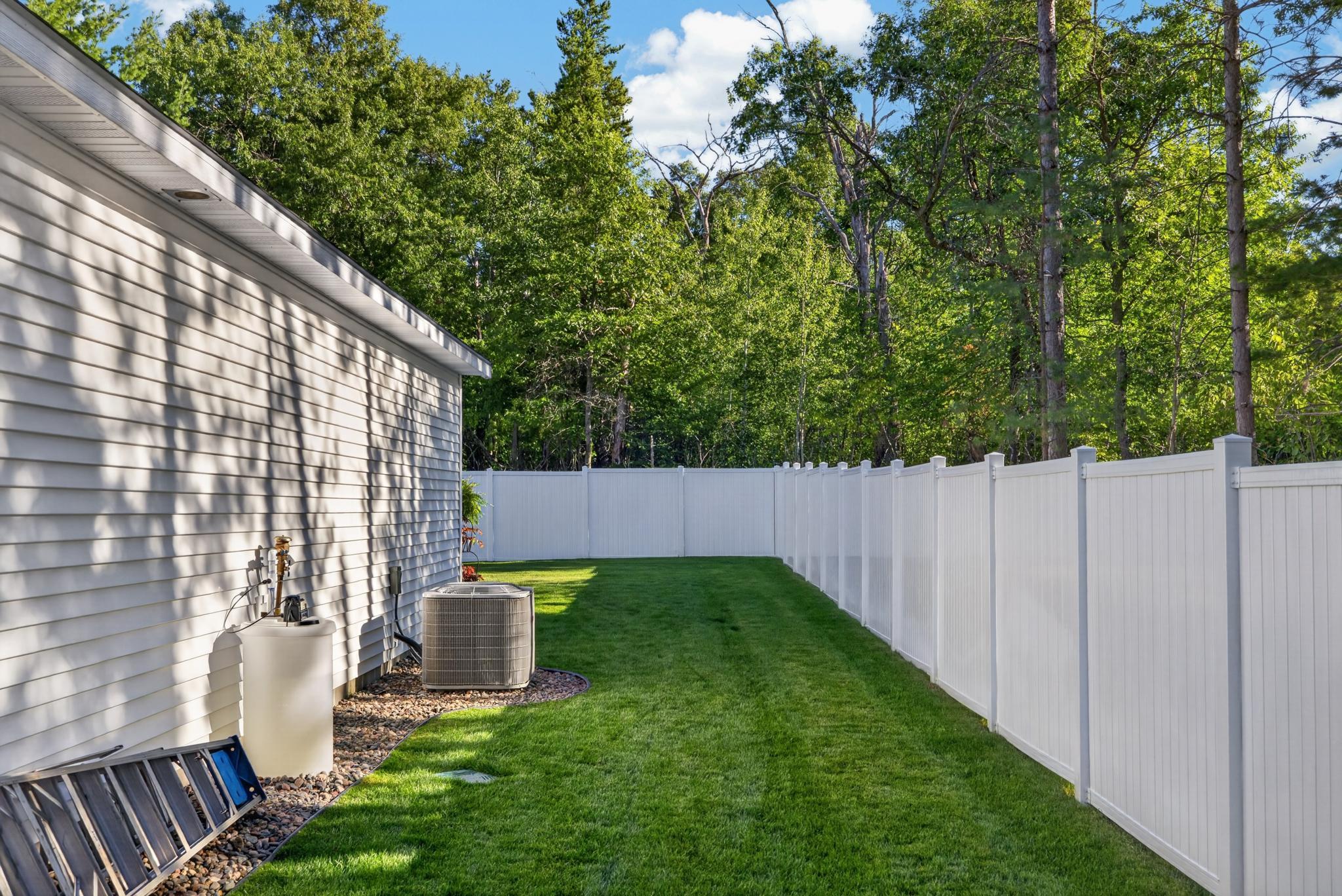 4218 See Gull Cove