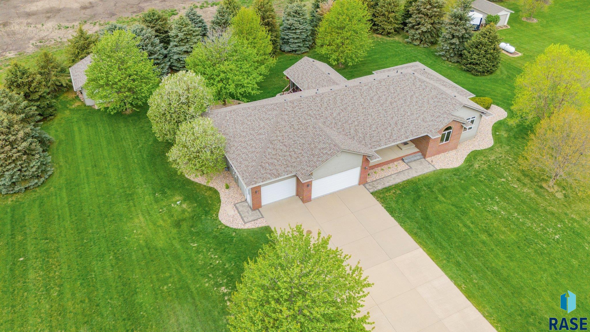 27115 Prairie View Ave