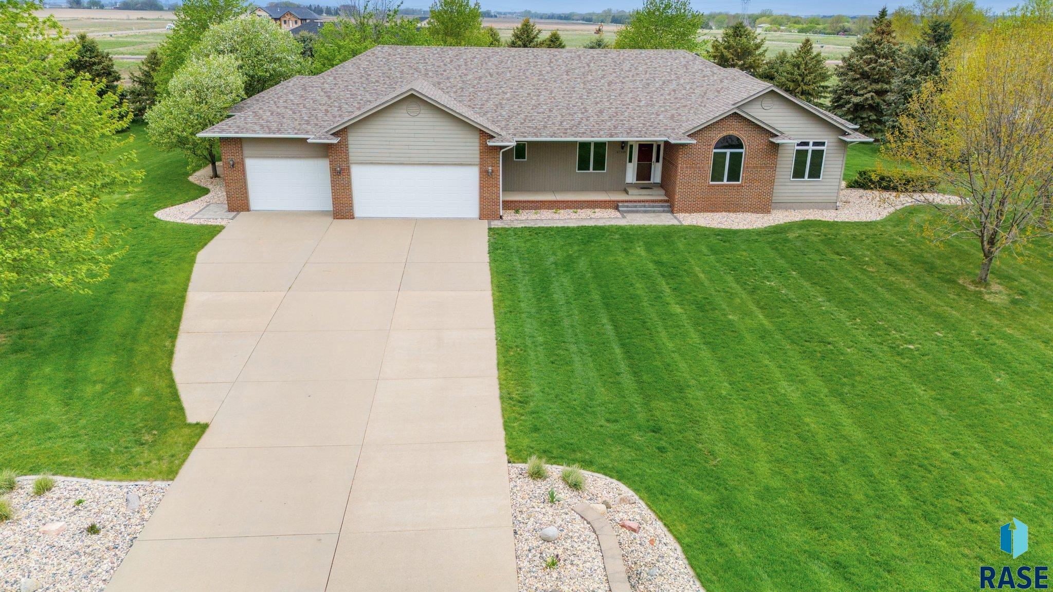 27115 Prairie View Ave
