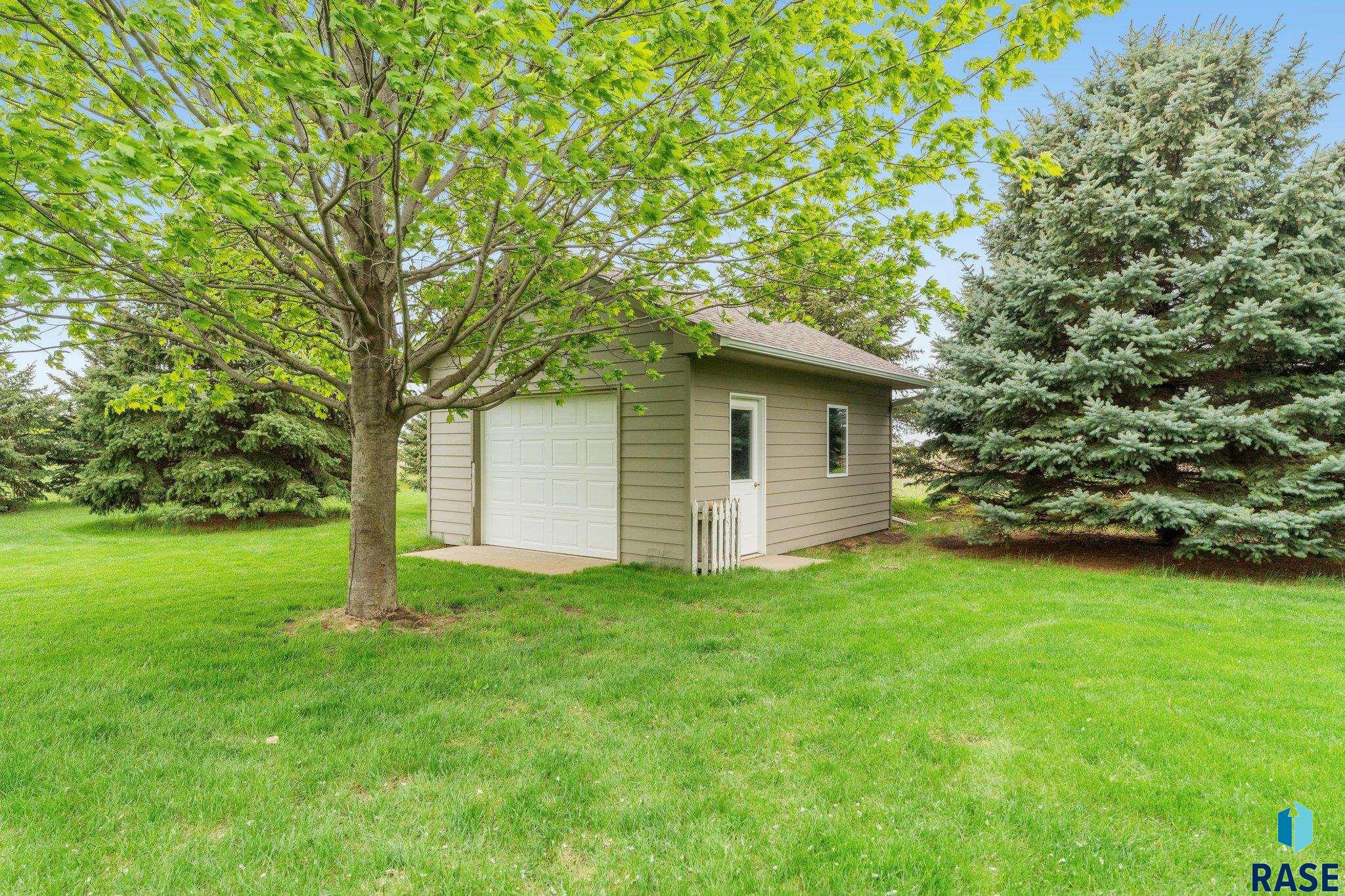 27115 Prairie View Ave
