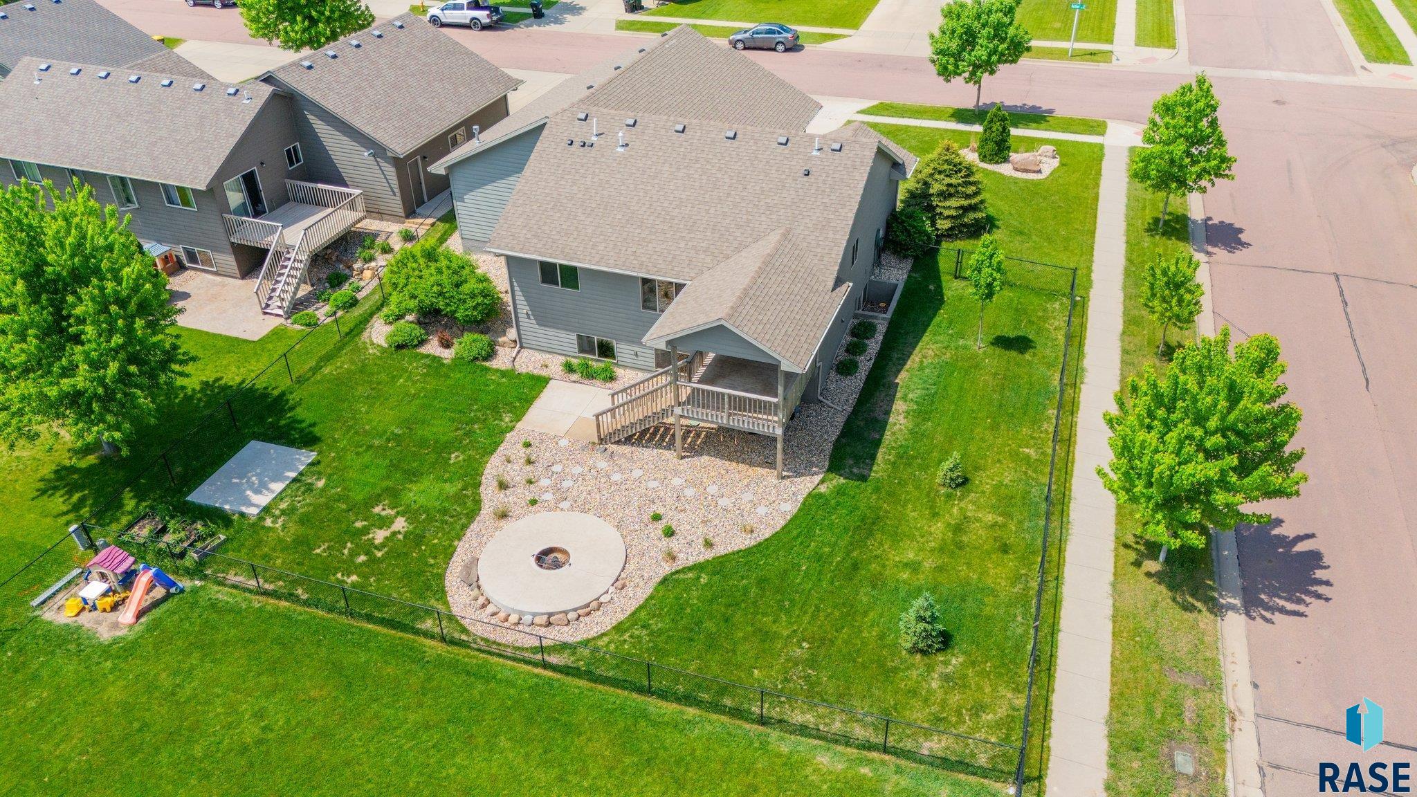4000 S Outfield Ave
