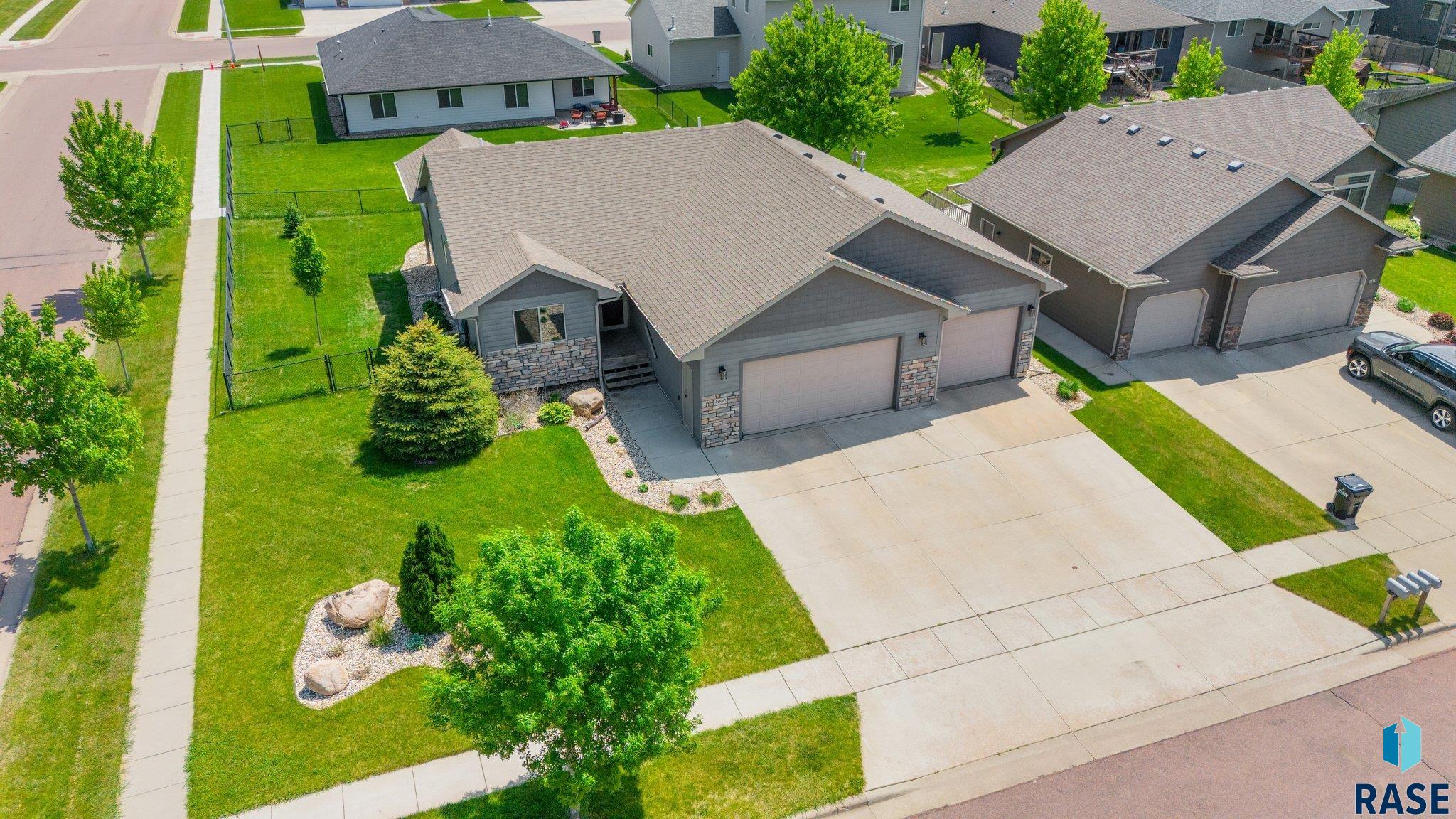 4000 S Outfield Ave