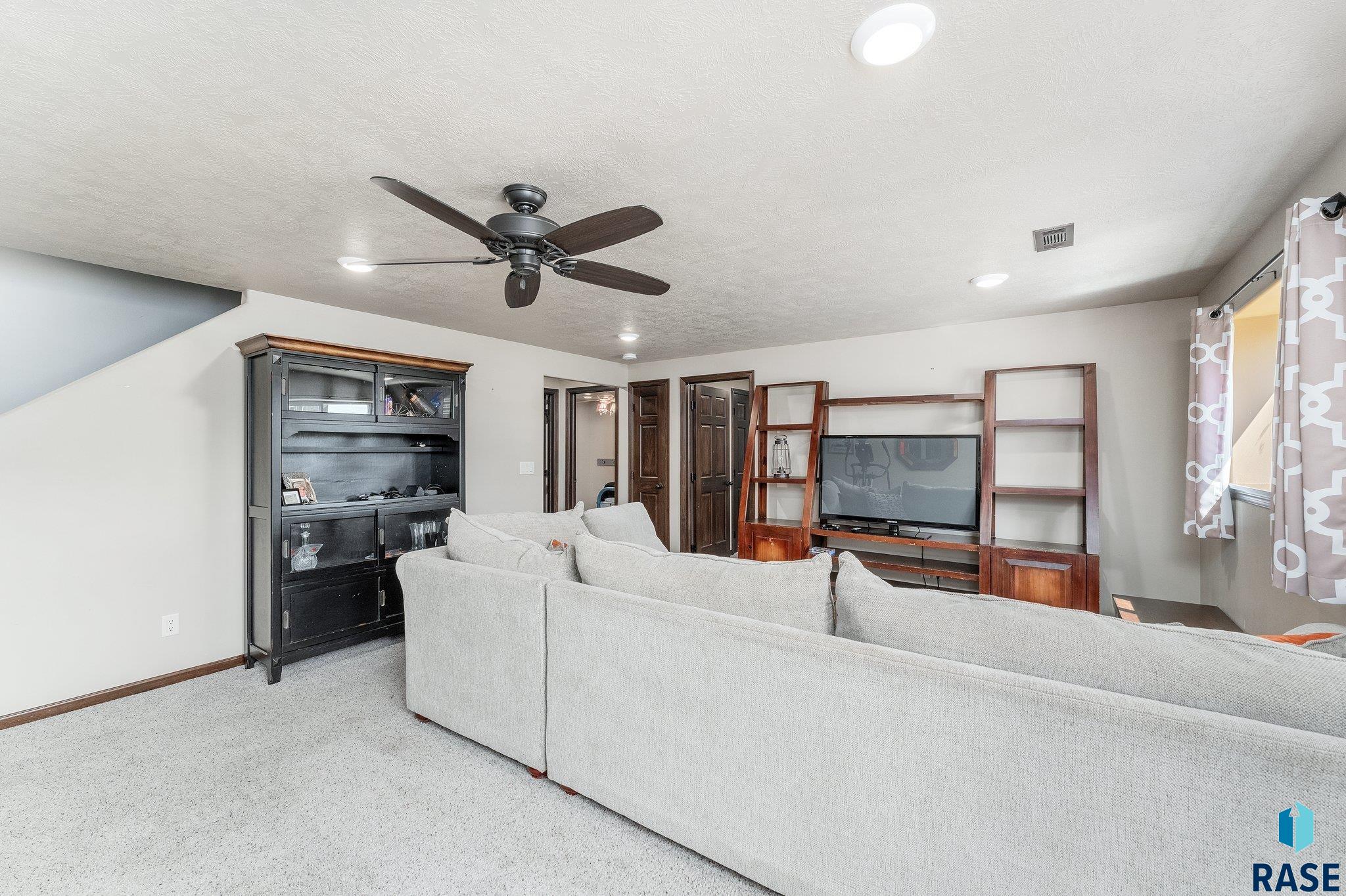 4000 S Outfield Ave