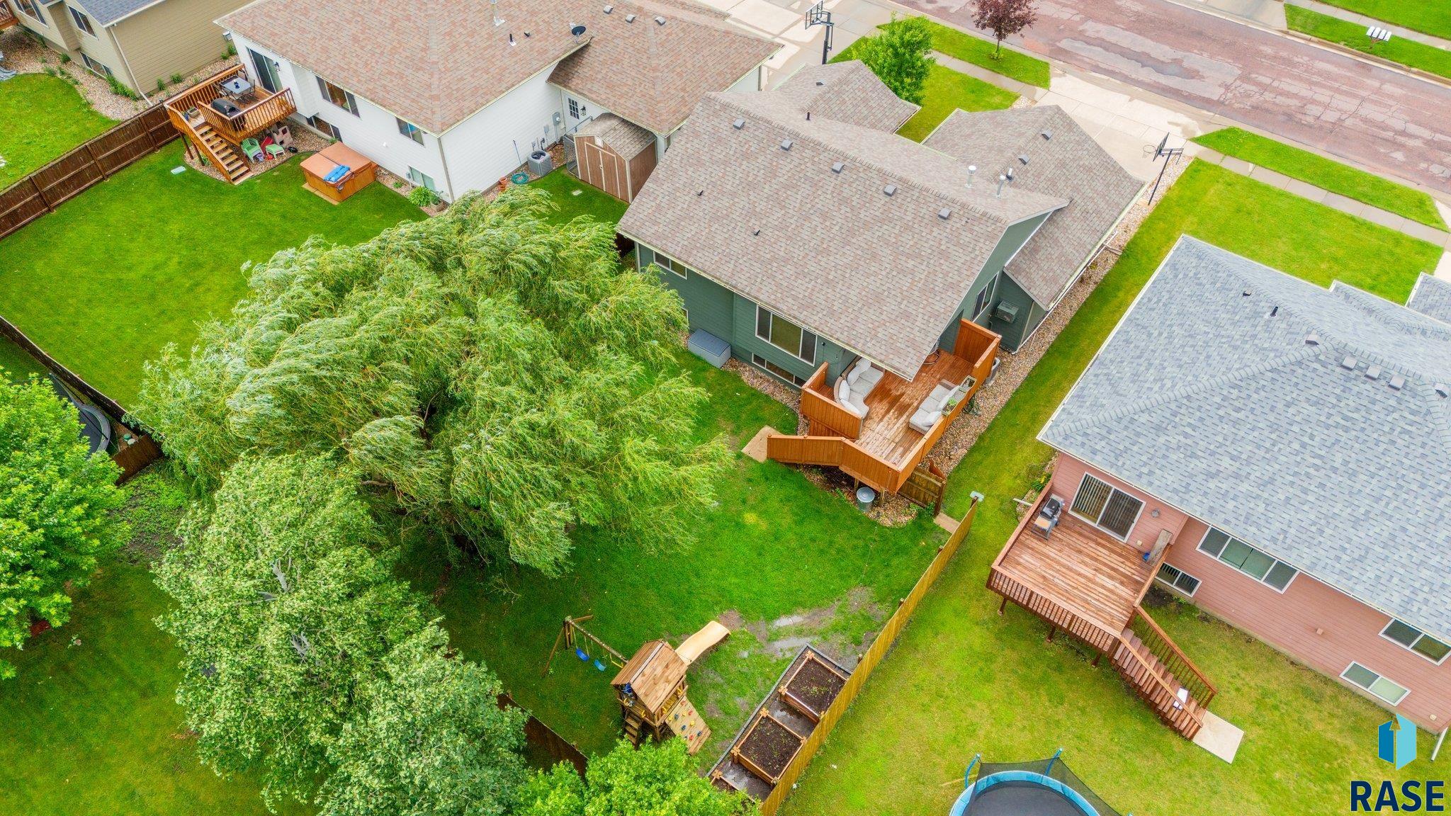 2212 S Ollerich Ave