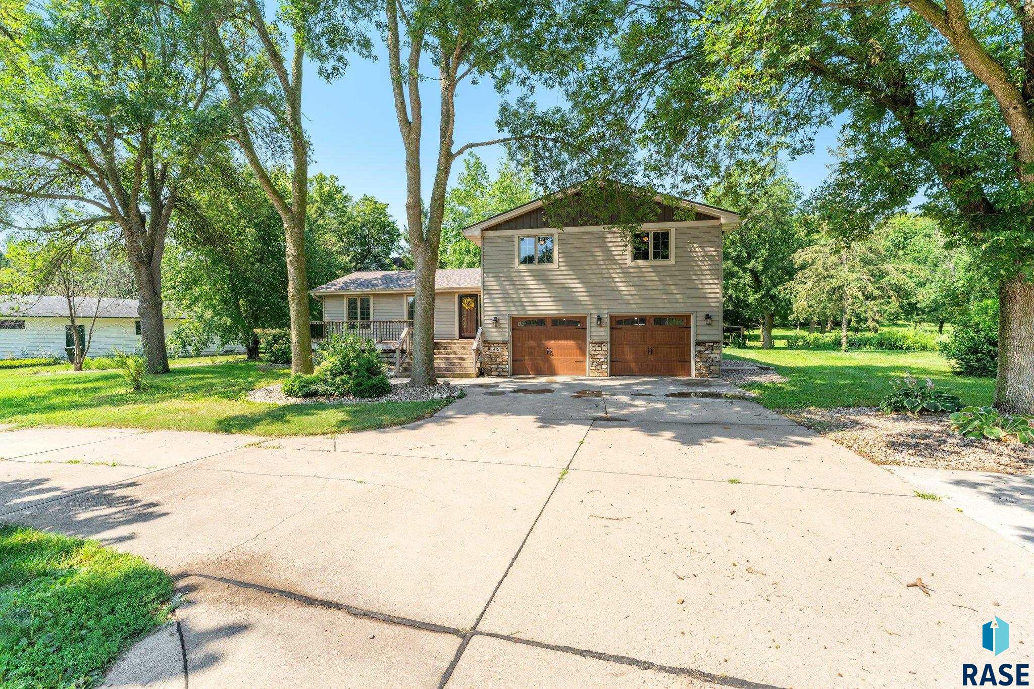 505 N Appaloosa Trl