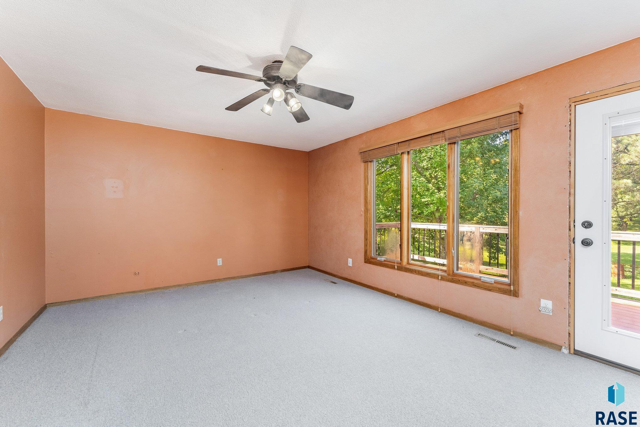 505 N Appaloosa Trl