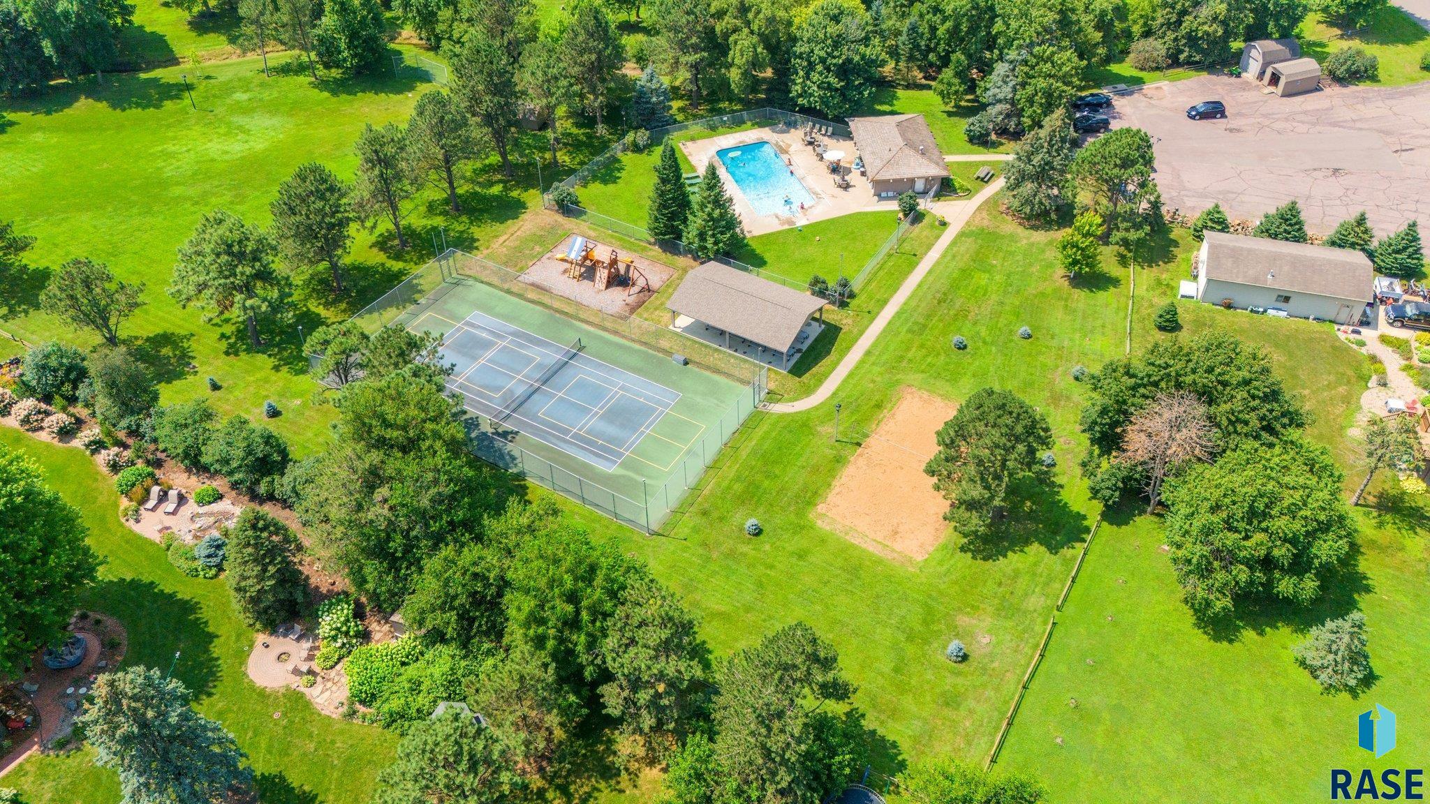 505 N Appaloosa Trl