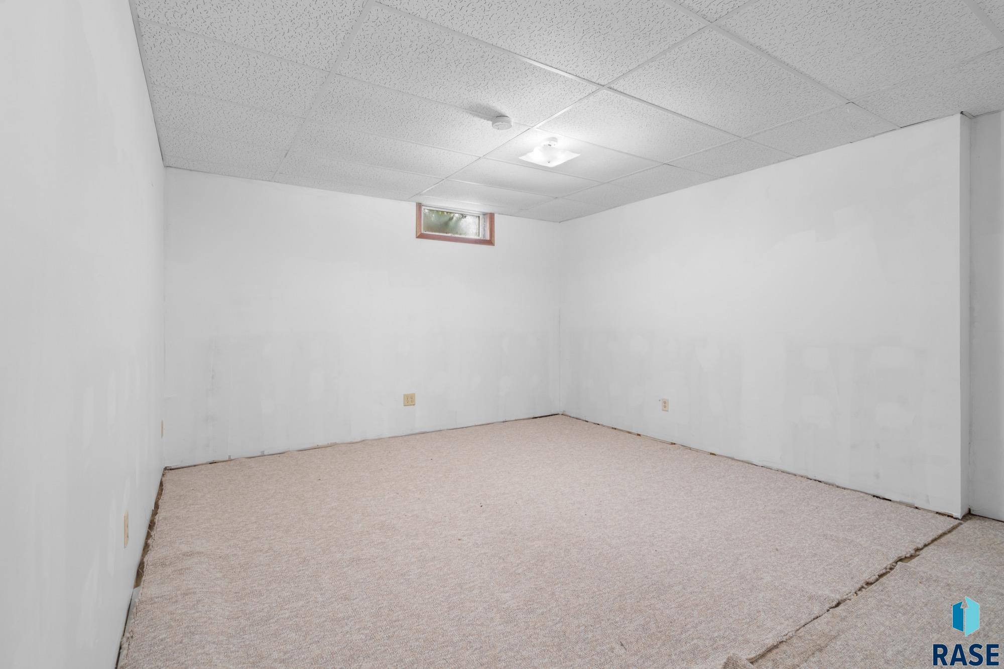 228 N Fanelle Ave
