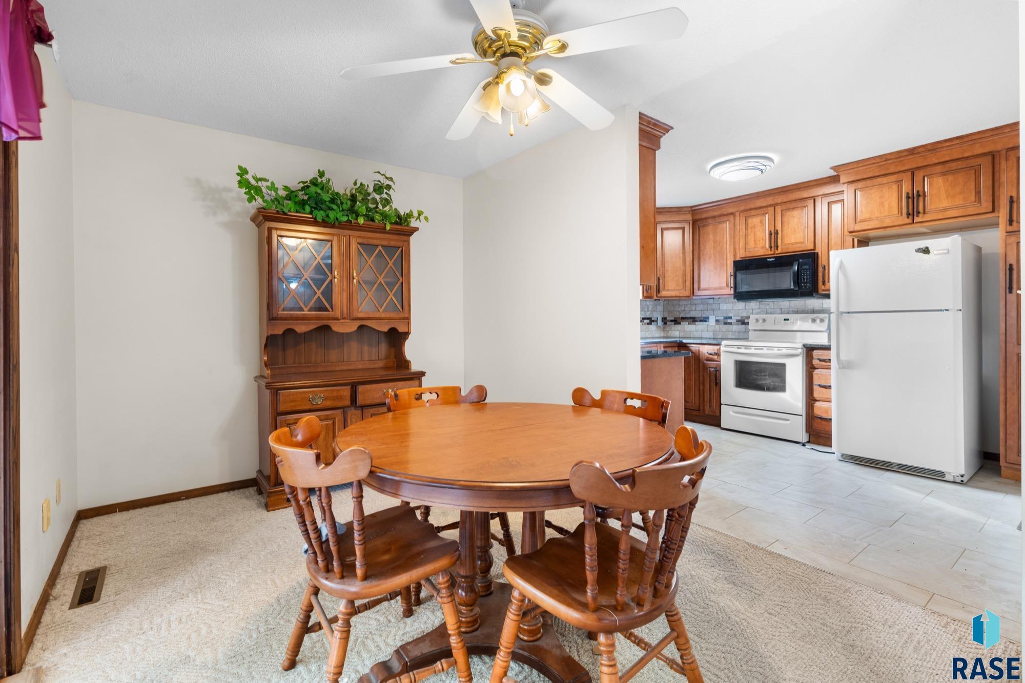 228 N Fanelle Ave