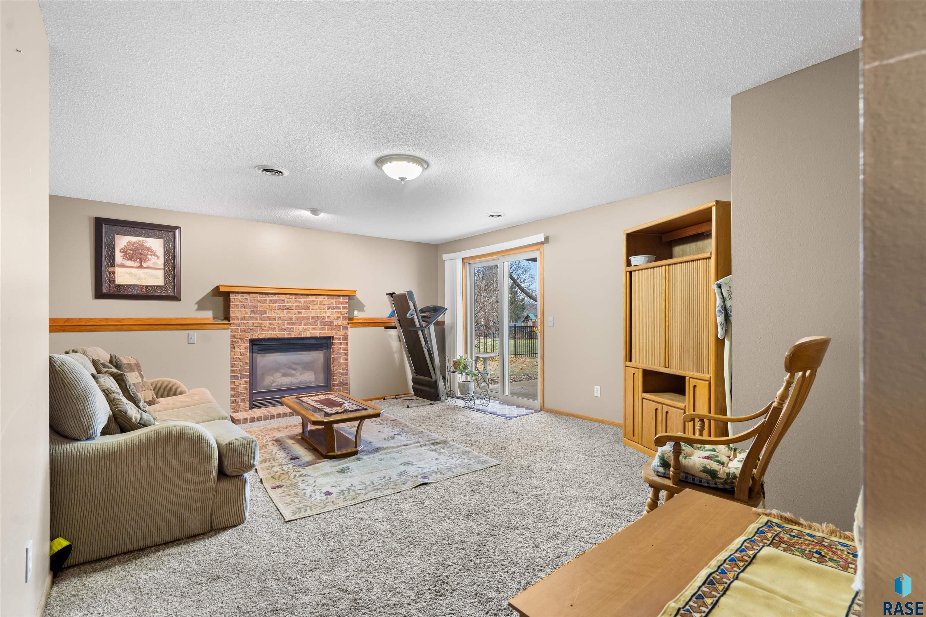 1101 N Connor Trl