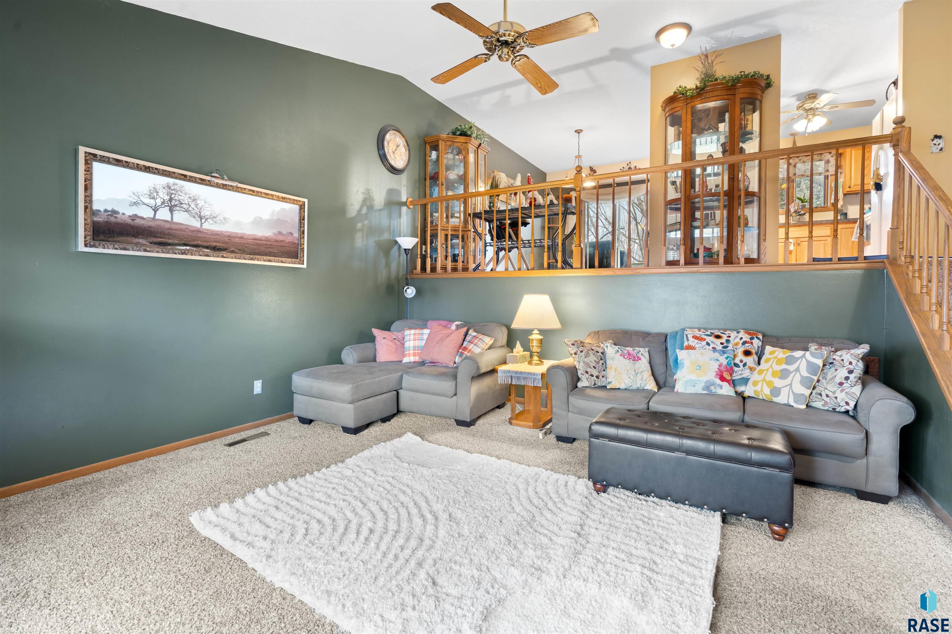 1101 N Connor Trl