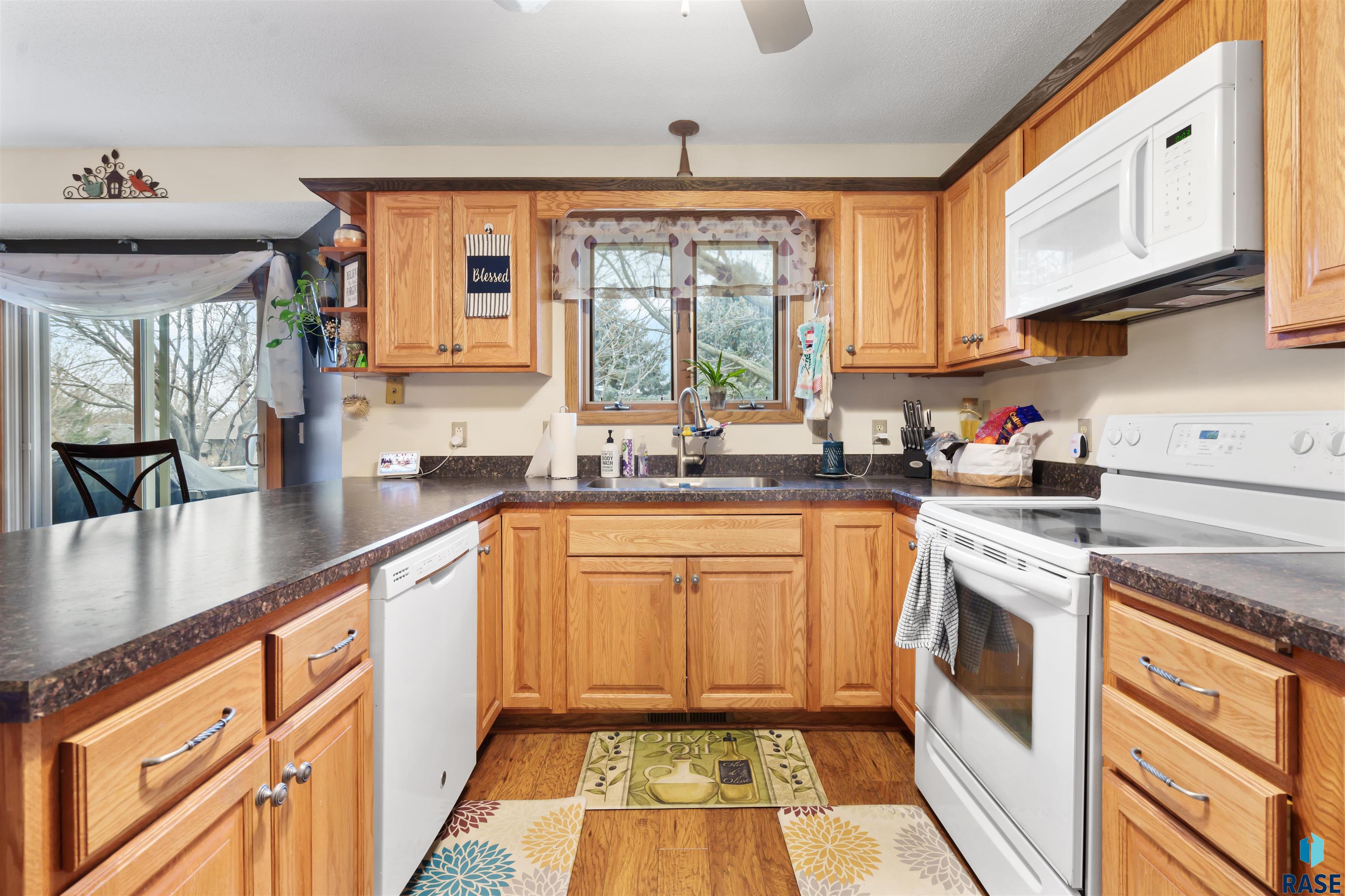 1101 N Connor Trl