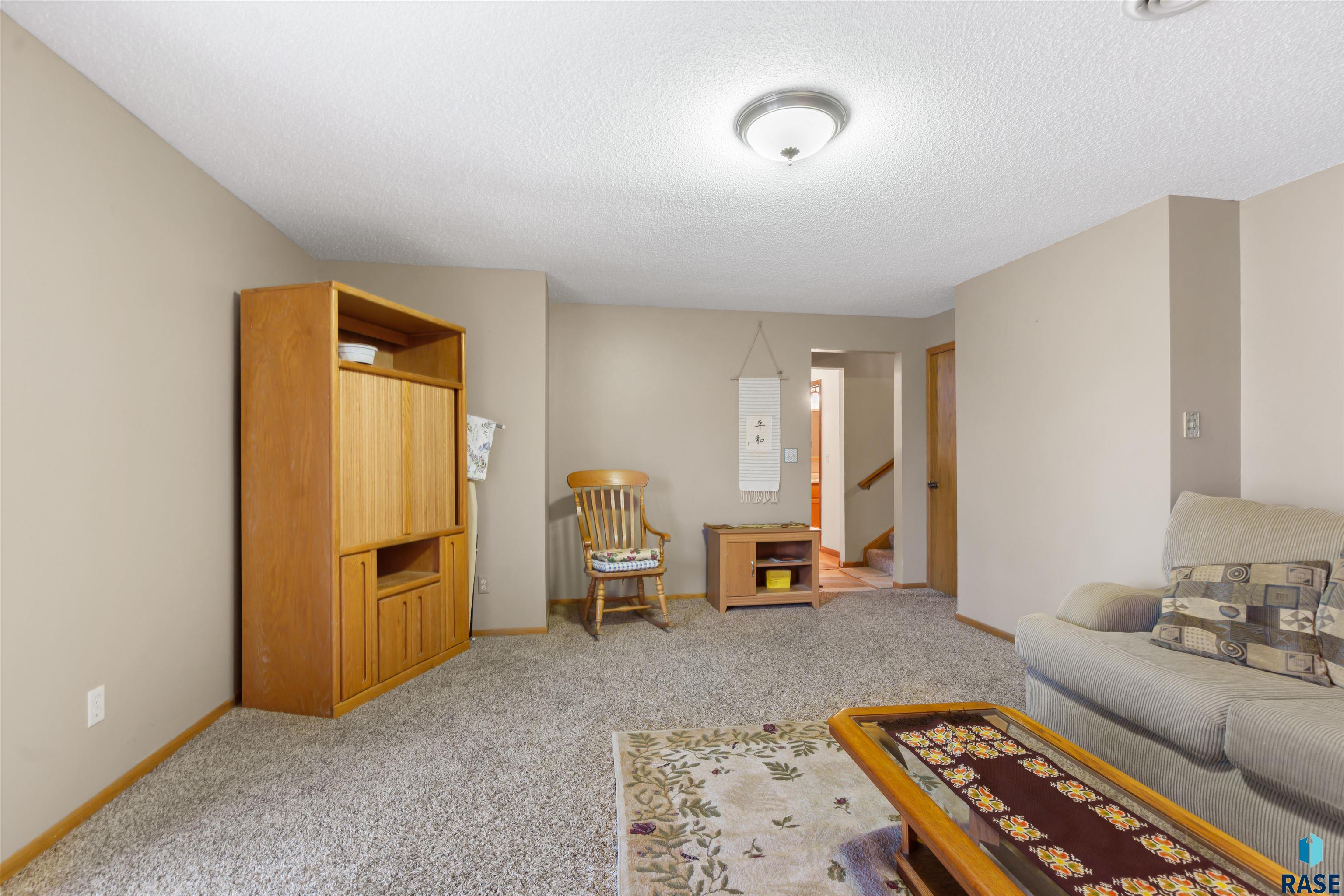 1101 N Connor Trl