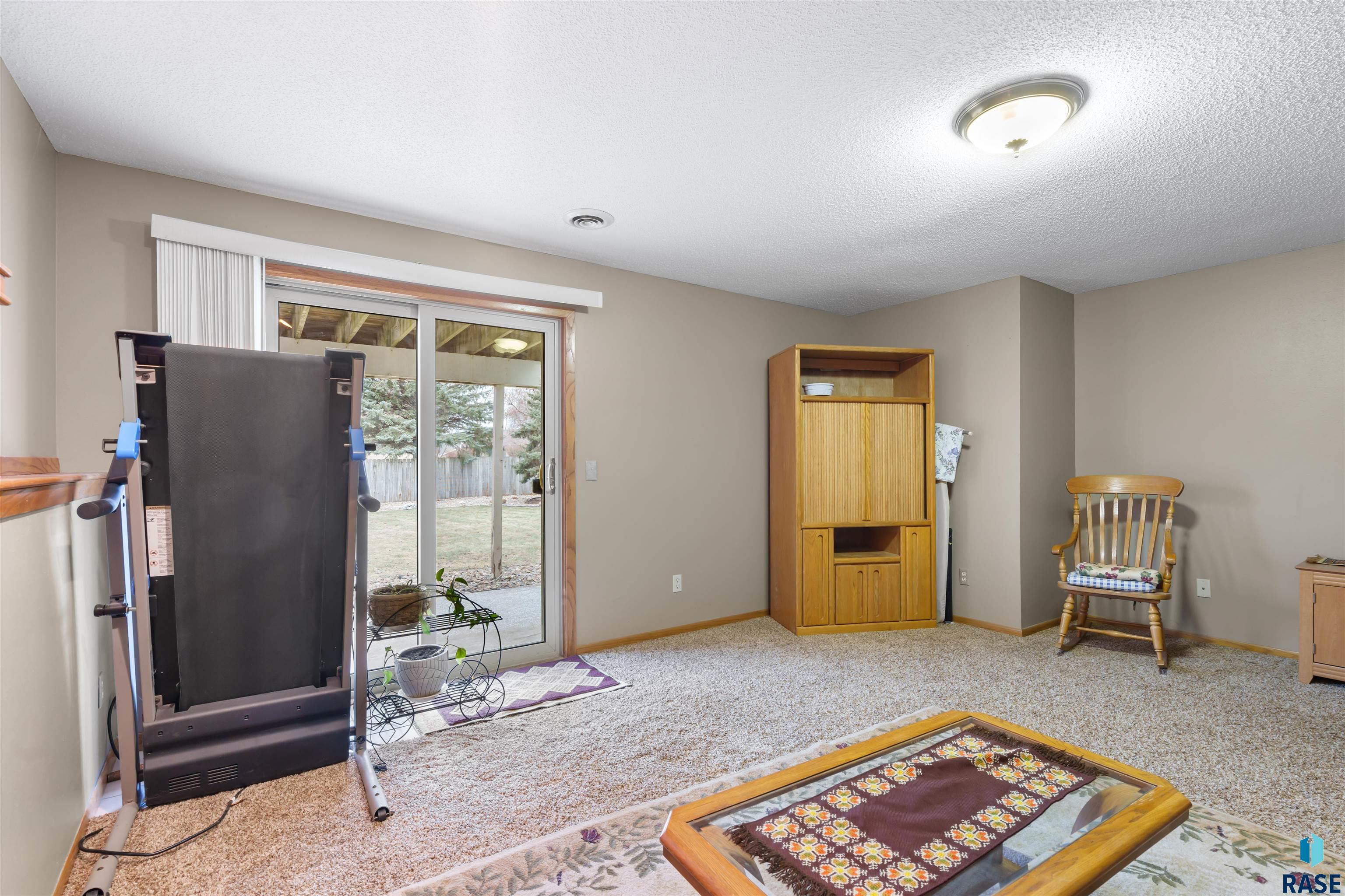 1101 N Connor Trl