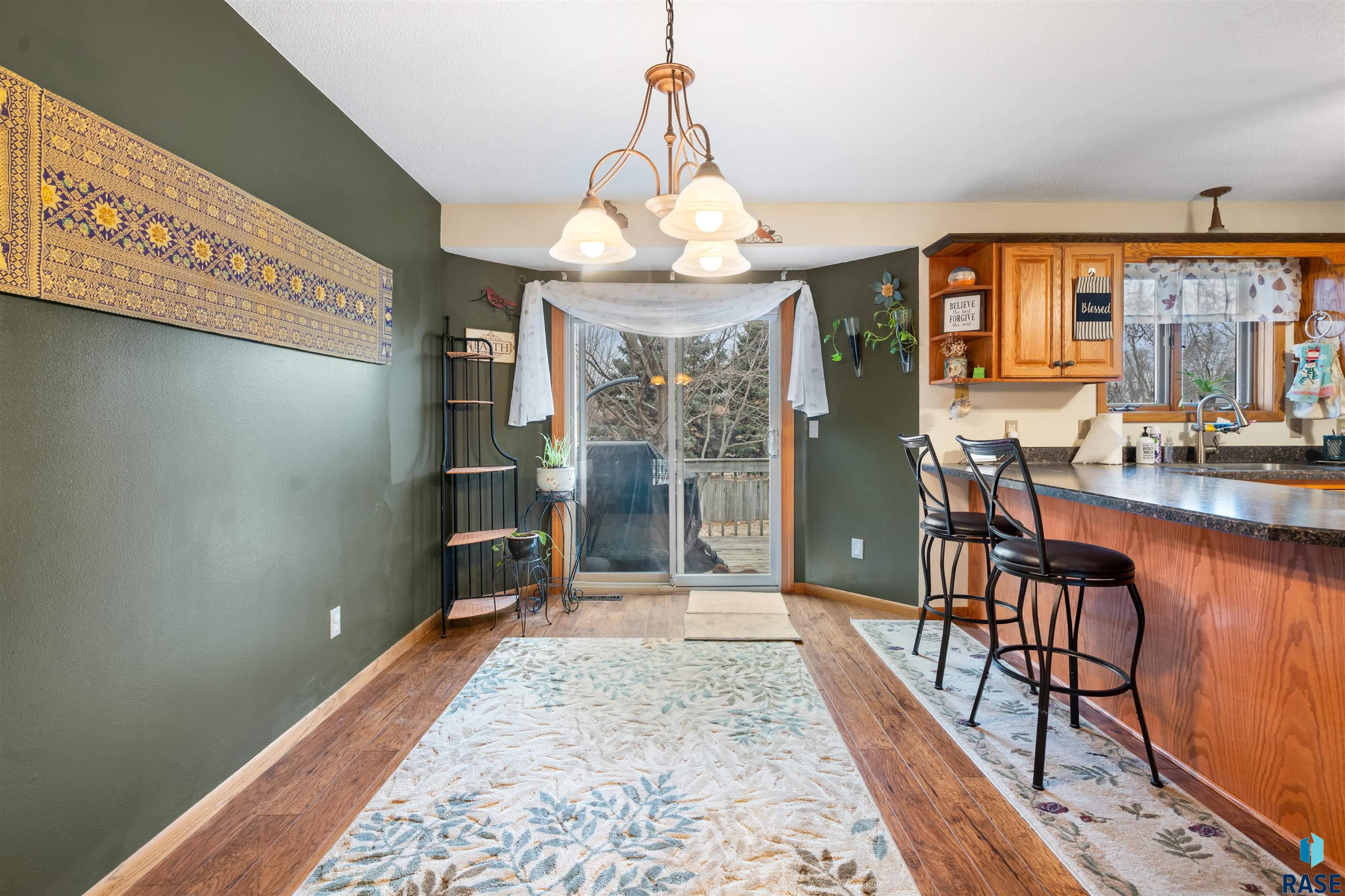 1101 N Connor Trl