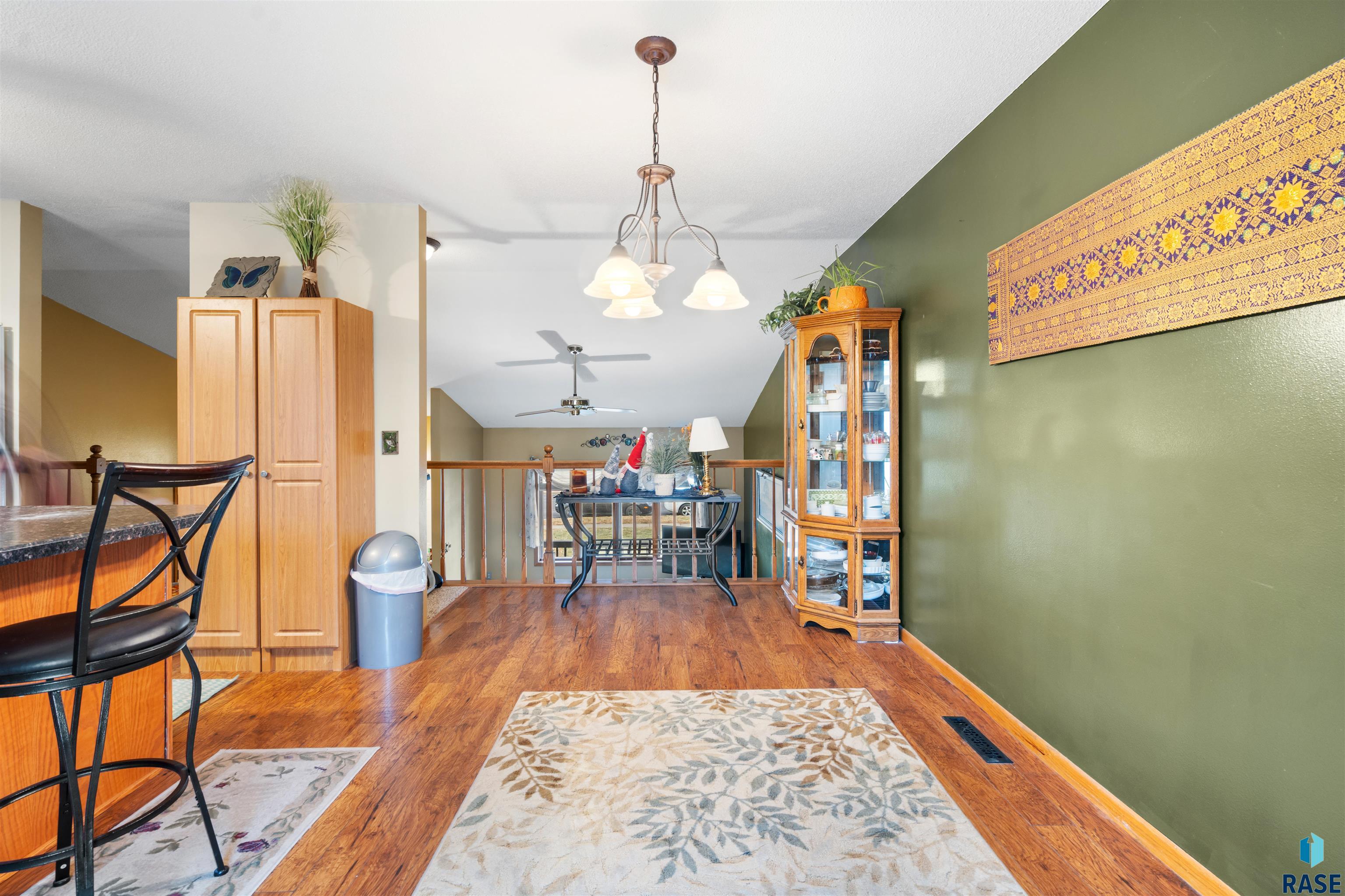 1101 N Connor Trl