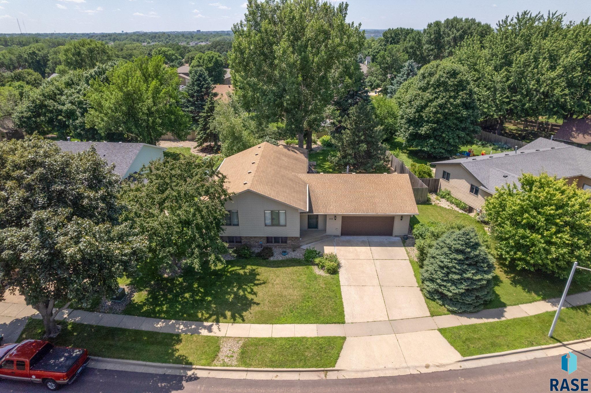 1105 N Connor Trl