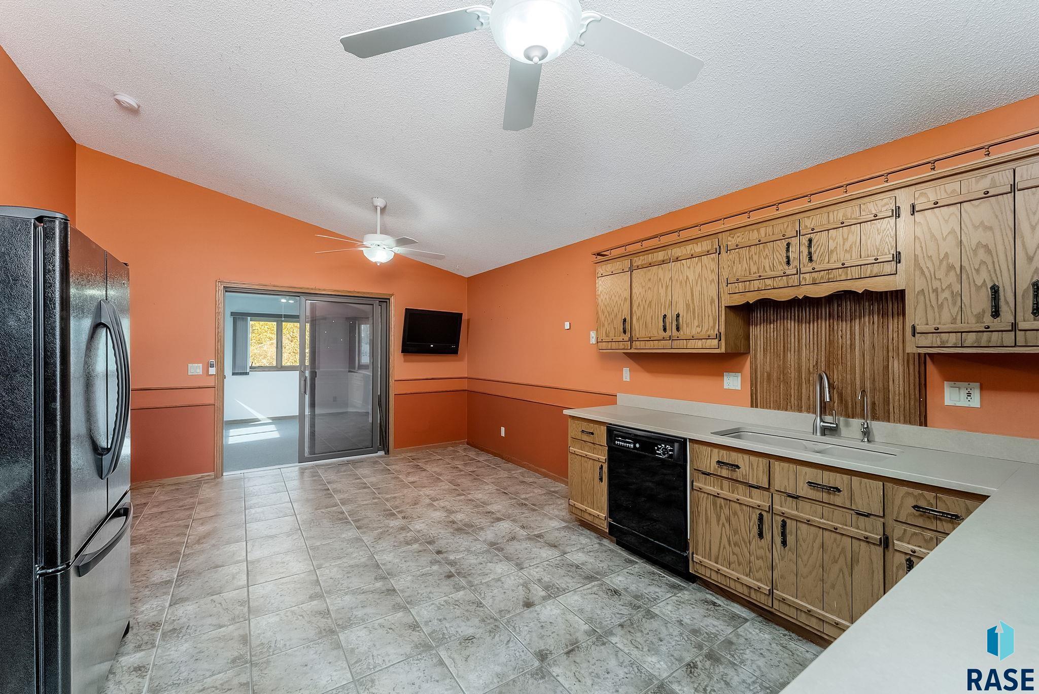 1105 N Connor Trl