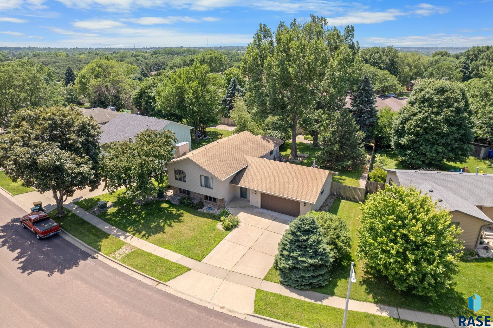 1105 N Connor Trl