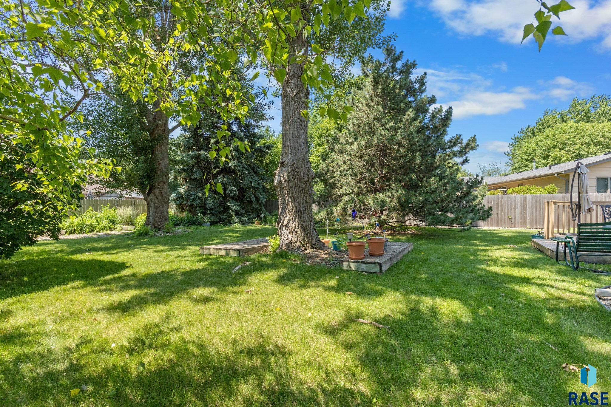 1105 N Connor Trl
