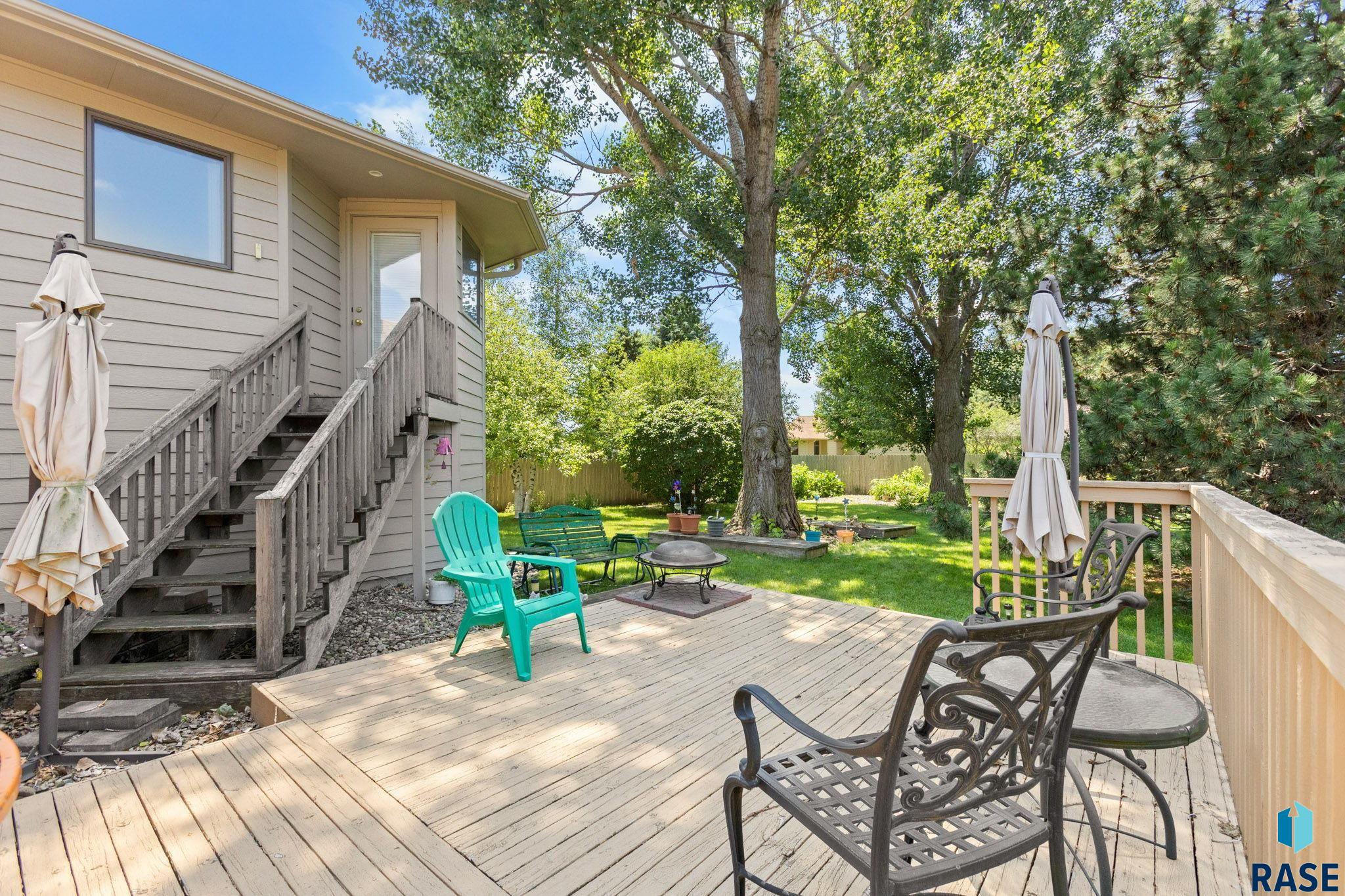 1105 N Connor Trl