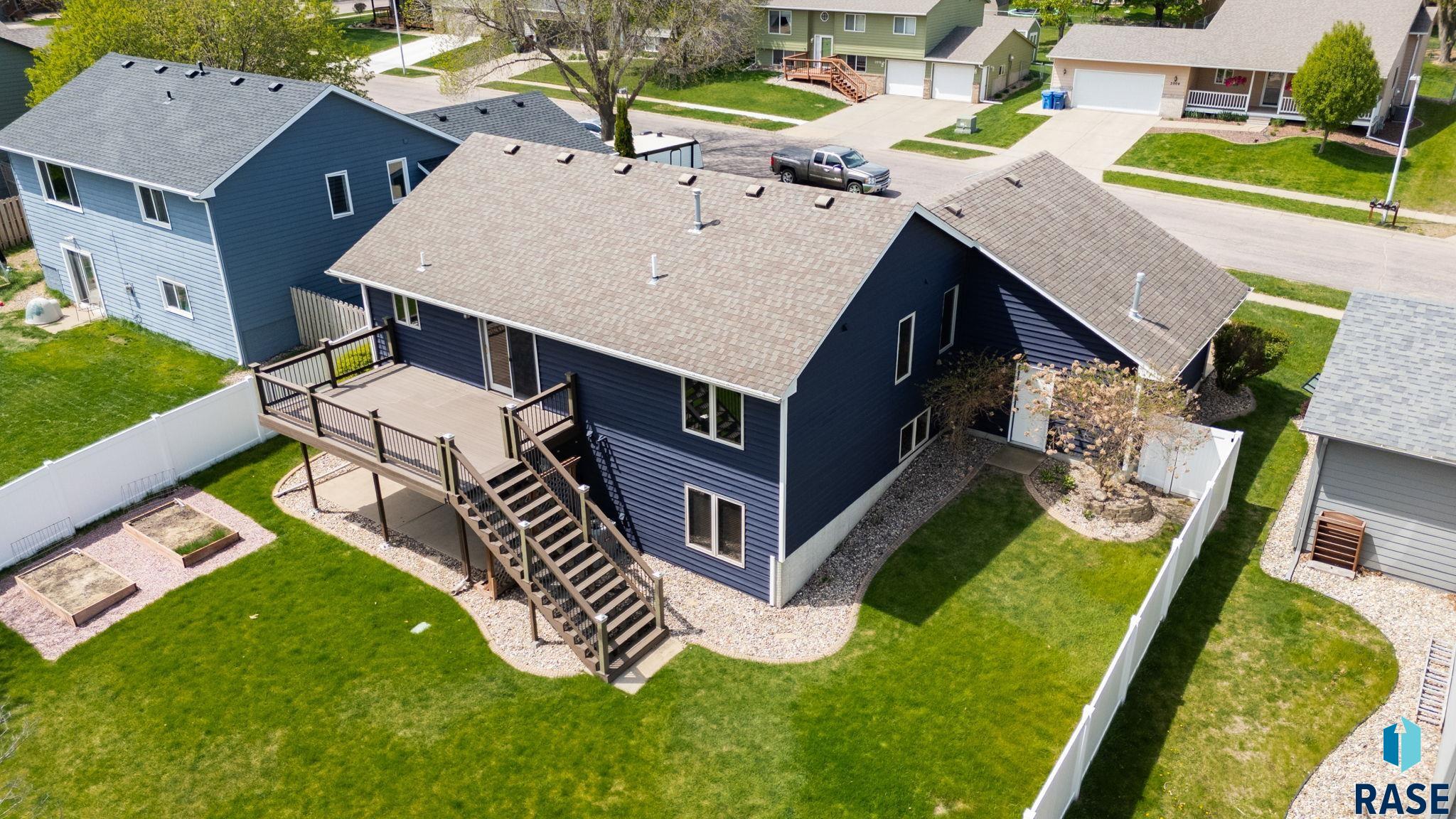 2006 Gordon Dr