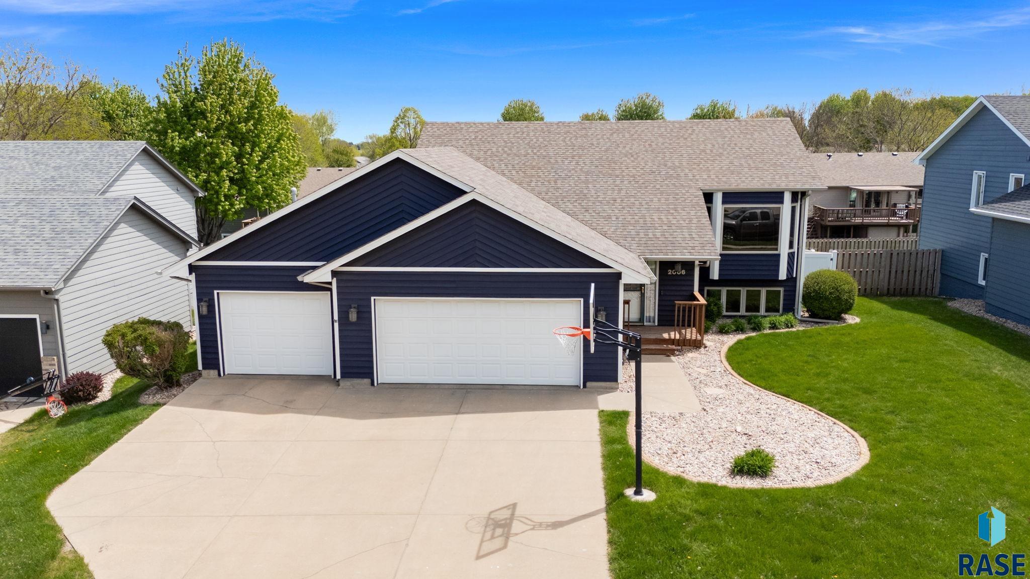 2006 Gordon Dr
