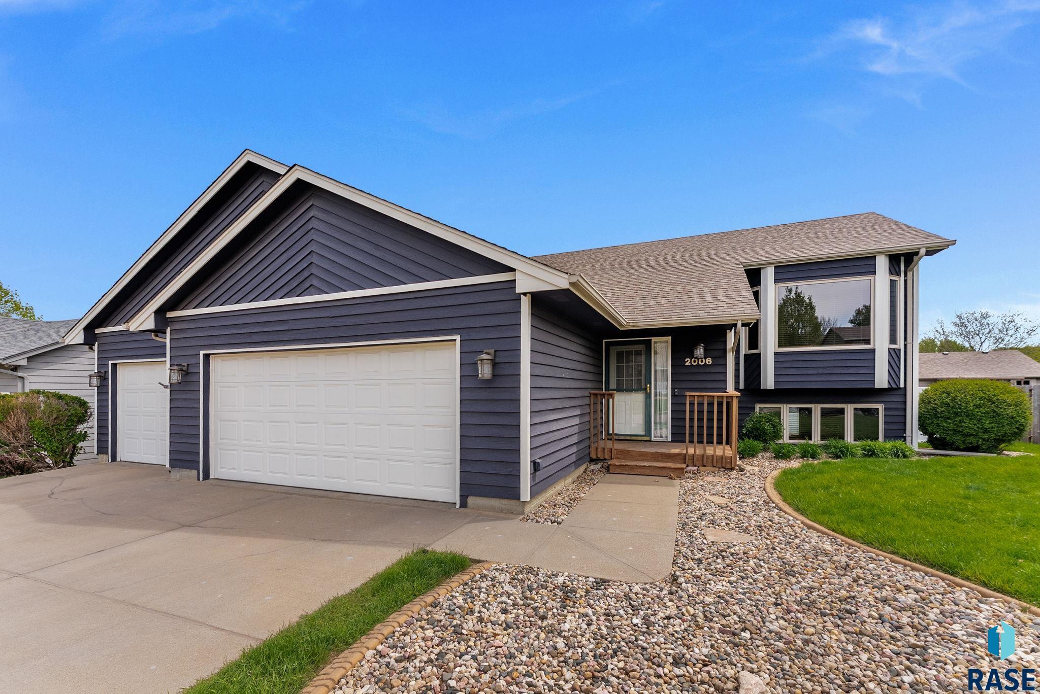 2006 Gordon Dr