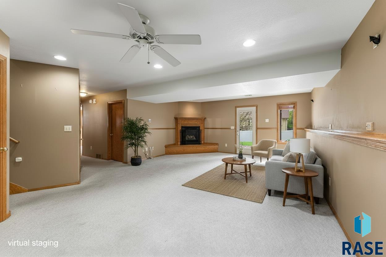 2006 Gordon Dr