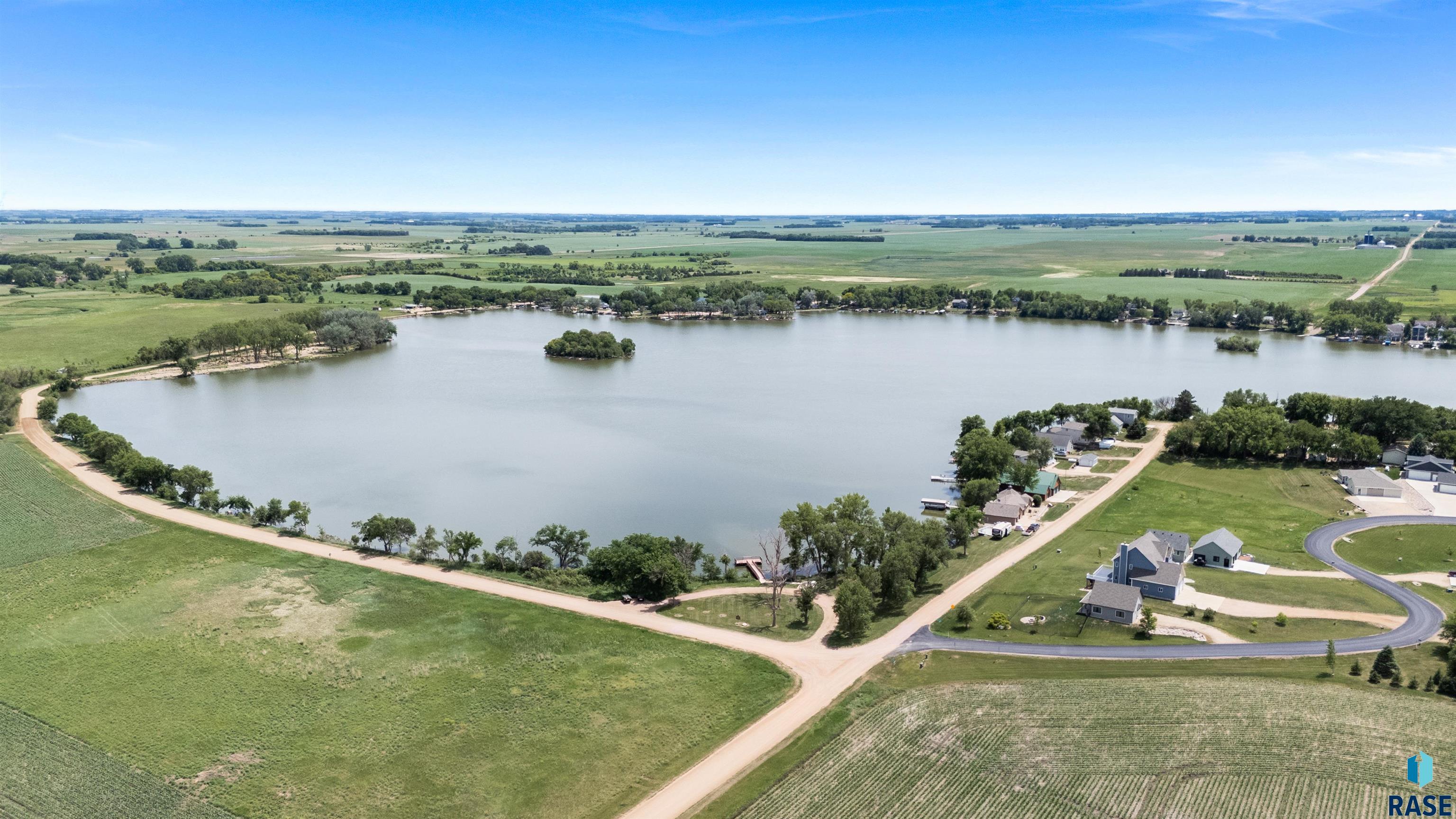 101 Lakeview Dr