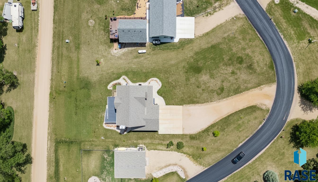 101 Lakeview Dr