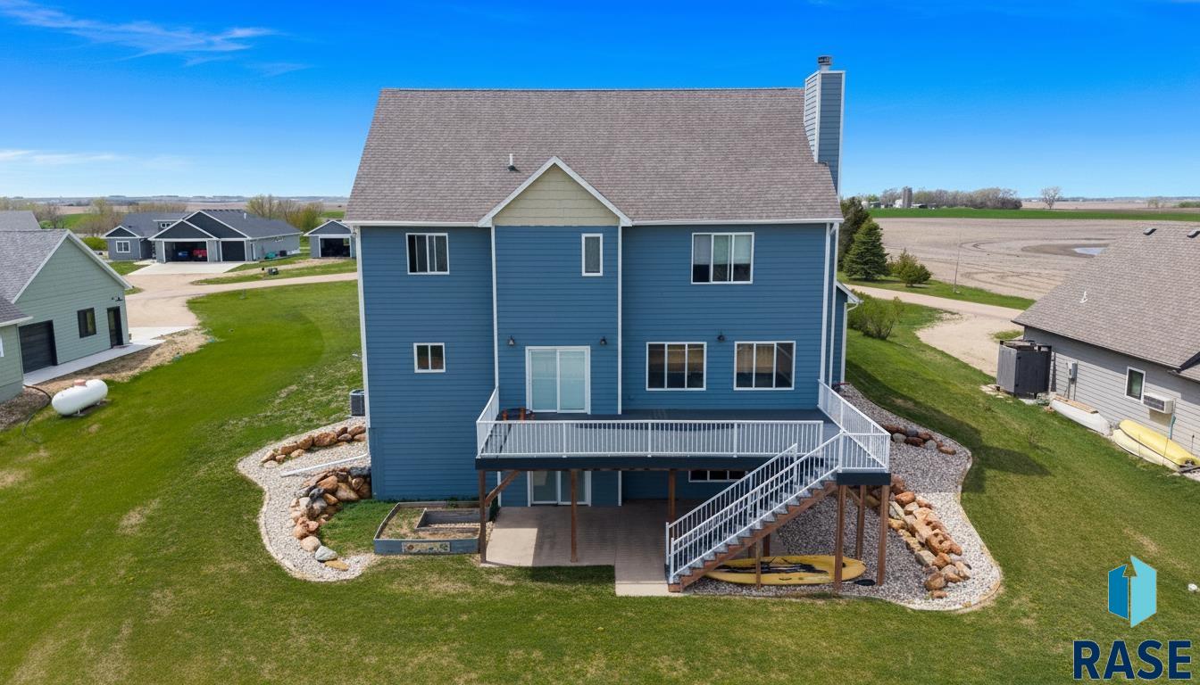 101 Lakeview Dr